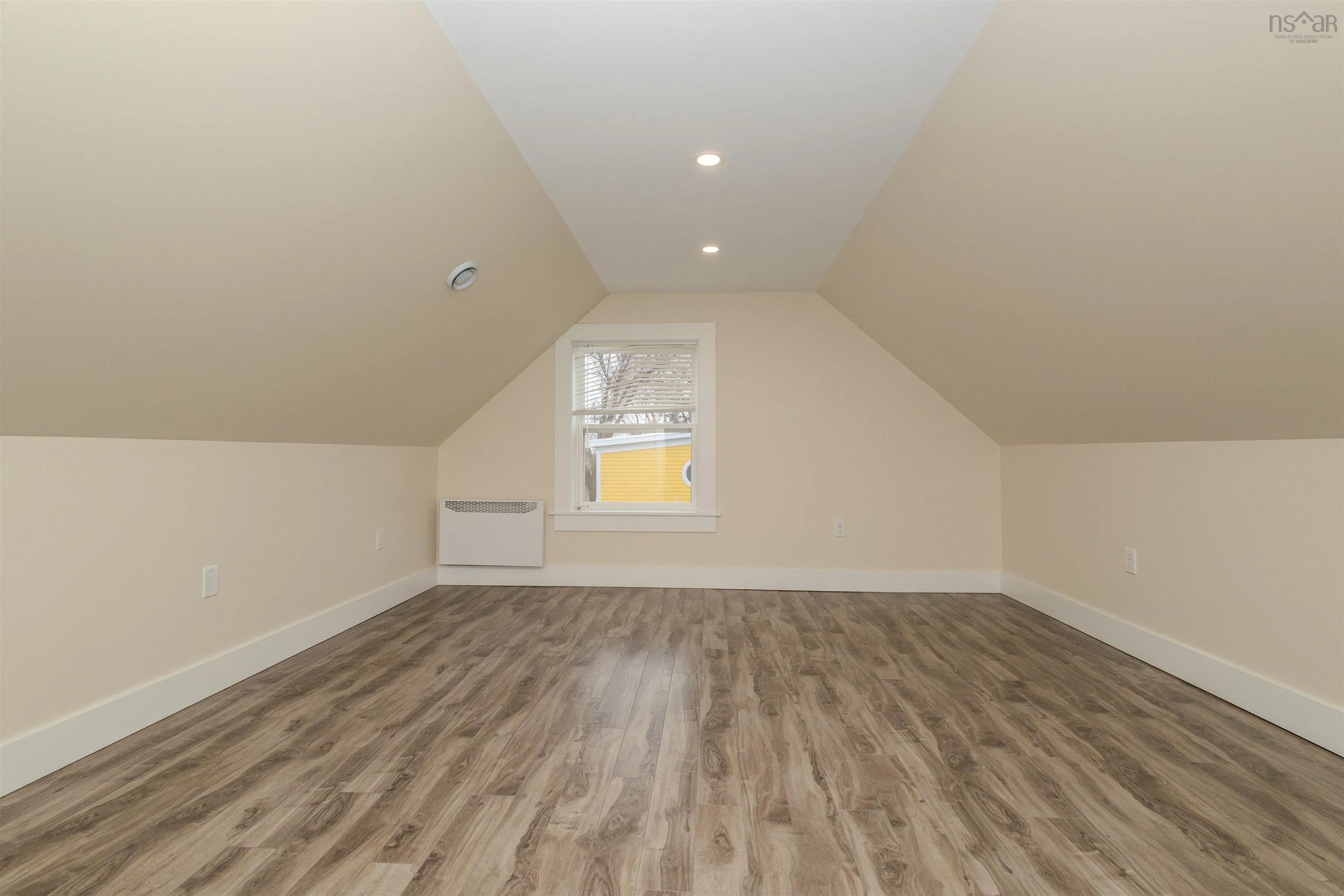 33 Amelia Street, Sydney, NS B1P 6C3, 3 Bedrooms Bedrooms, ,2 BathroomsBathrooms,Residential,For Sale,Amelia,202510196