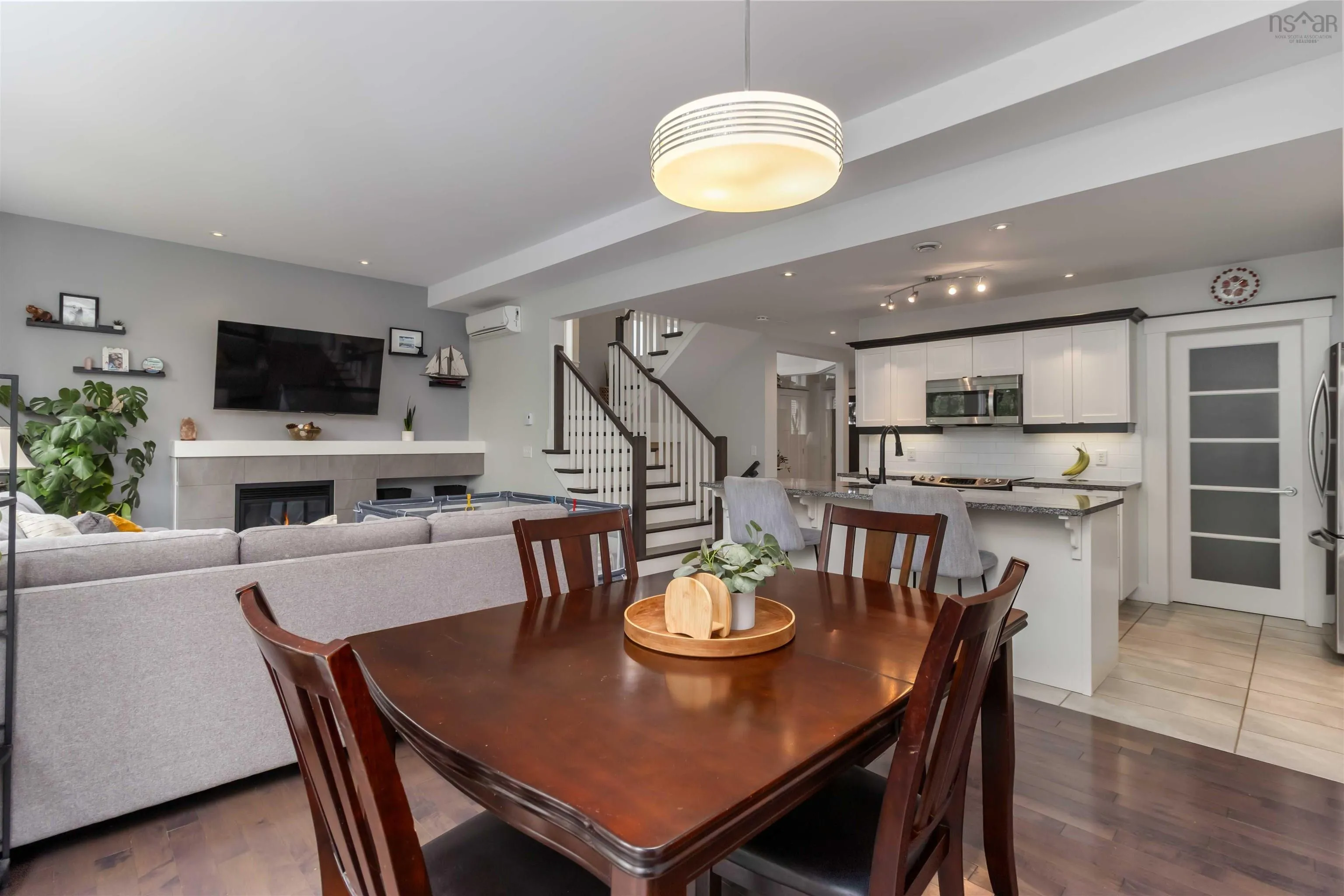 11 Aspenhill Court, Bedford, NS B4B 0M3, 4 Bedrooms Bedrooms, ,4 BathroomsBathrooms,Residential,For Sale,Aspenhill,202524476