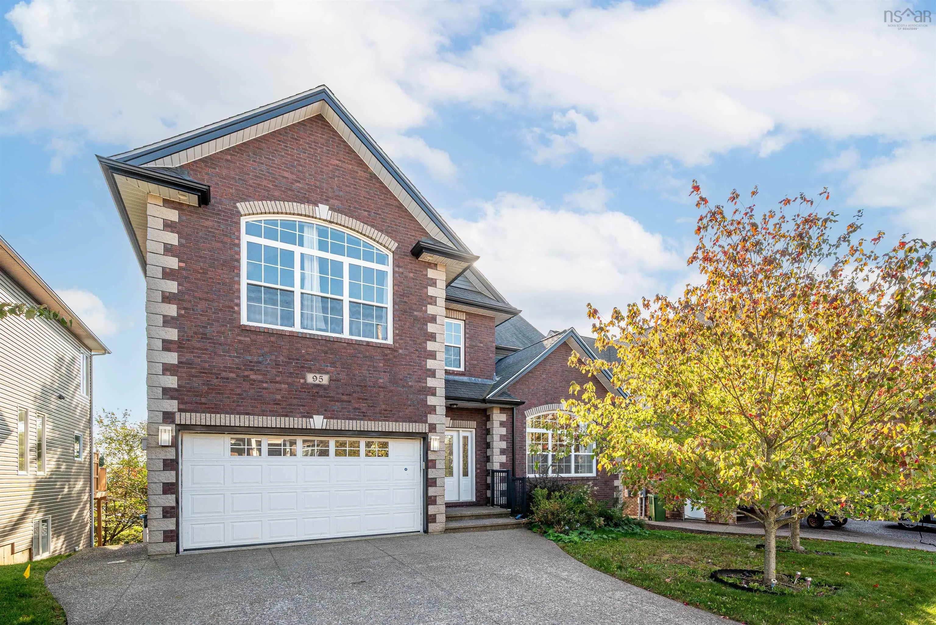 95 William Borrett Terrace, Bedford, NS B4A 0G7, 6 Bedrooms Bedrooms, ,4 BathroomsBathrooms,Residential,For Sale,William Borrett,202525399