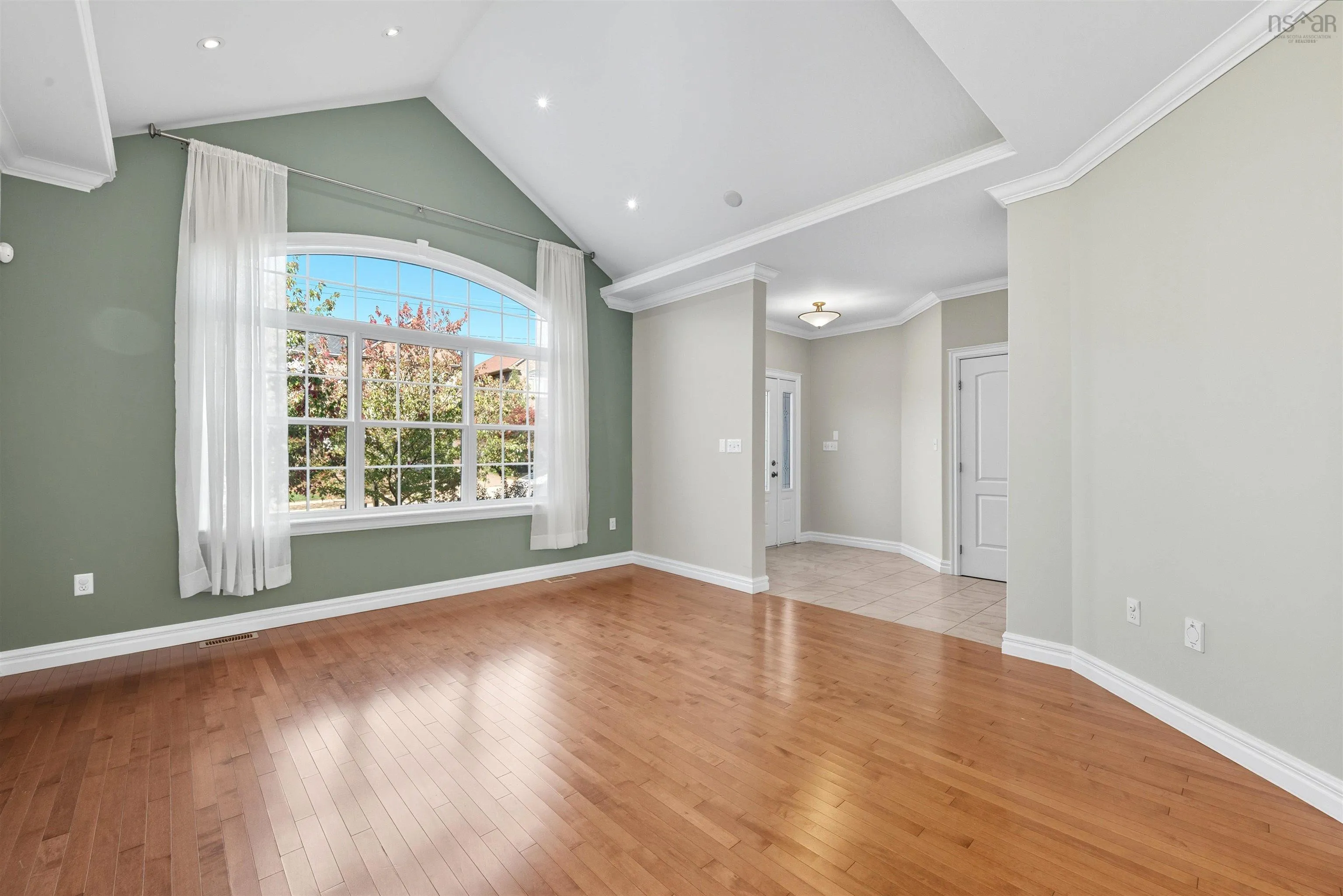 95 William Borrett Terrace, Bedford, NS B4A 0G7, 6 Bedrooms Bedrooms, ,4 BathroomsBathrooms,Residential,For Sale,William Borrett,202525399