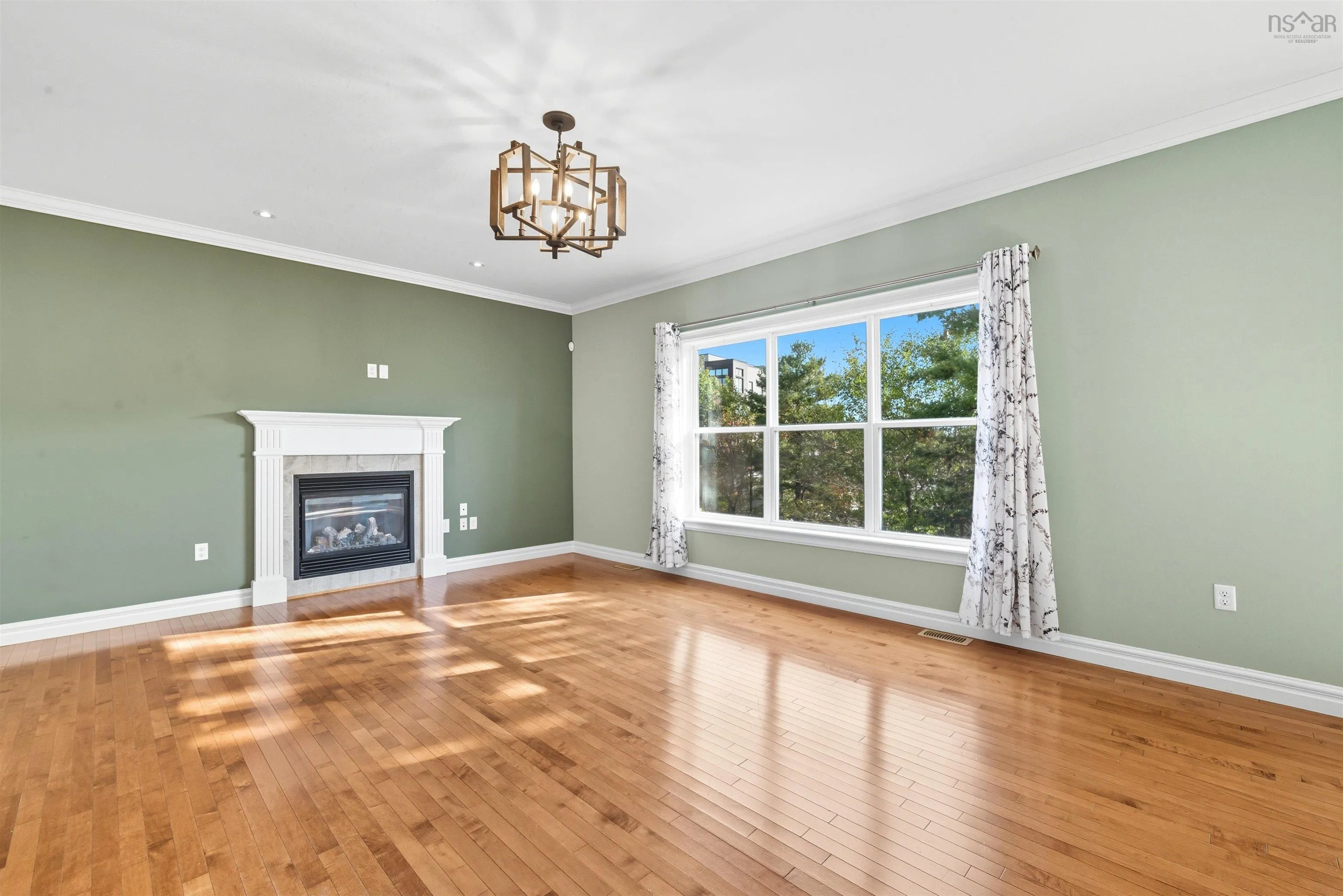 95 William Borrett Terrace, Bedford, NS B4A 0G7, 6 Bedrooms Bedrooms, ,4 BathroomsBathrooms,Residential,For Sale,William Borrett,202525399