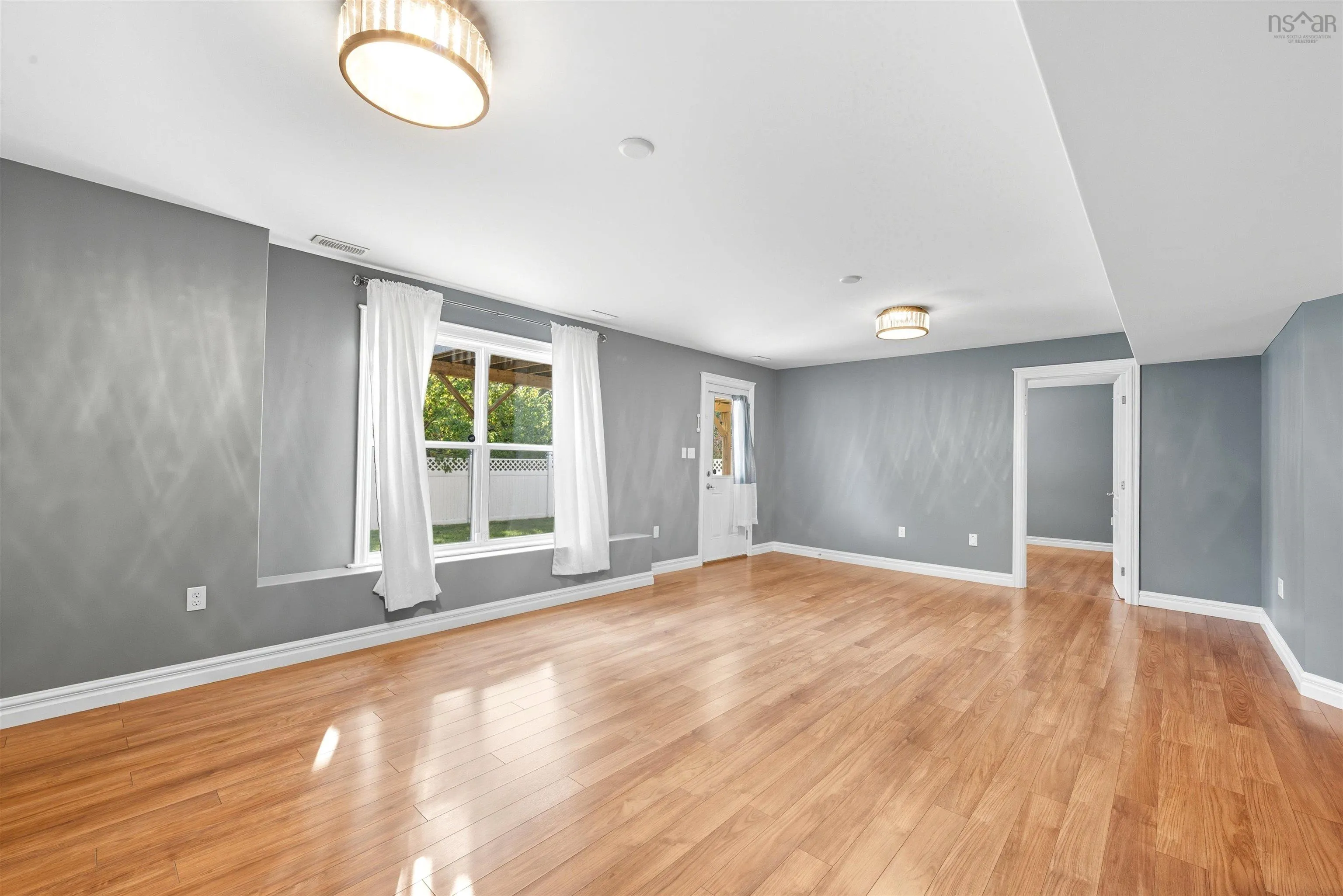 95 William Borrett Terrace, Bedford, NS B4A 0G7, 6 Bedrooms Bedrooms, ,4 BathroomsBathrooms,Residential,For Sale,William Borrett,202525399