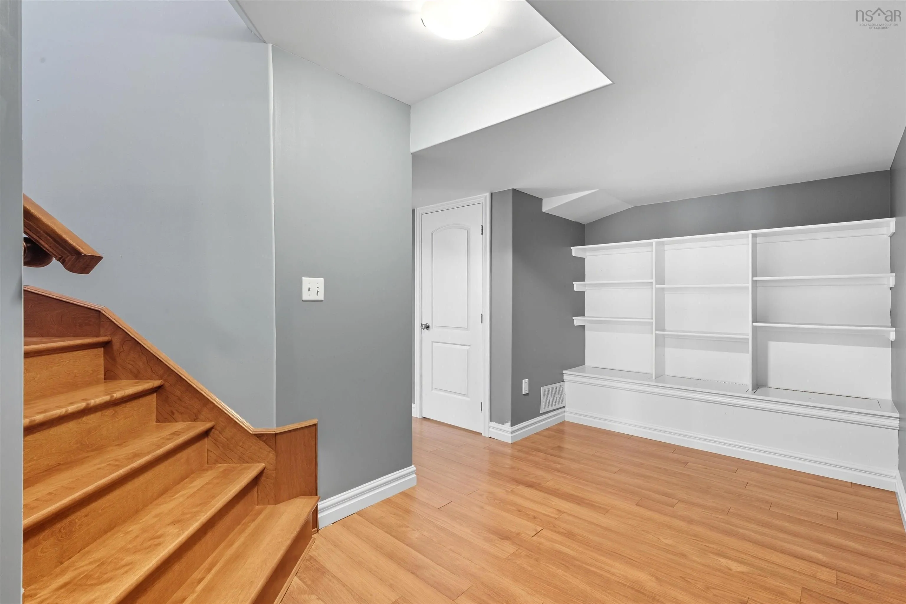 95 William Borrett Terrace, Bedford, NS B4A 0G7, 6 Bedrooms Bedrooms, ,4 BathroomsBathrooms,Residential,For Sale,William Borrett,202525399