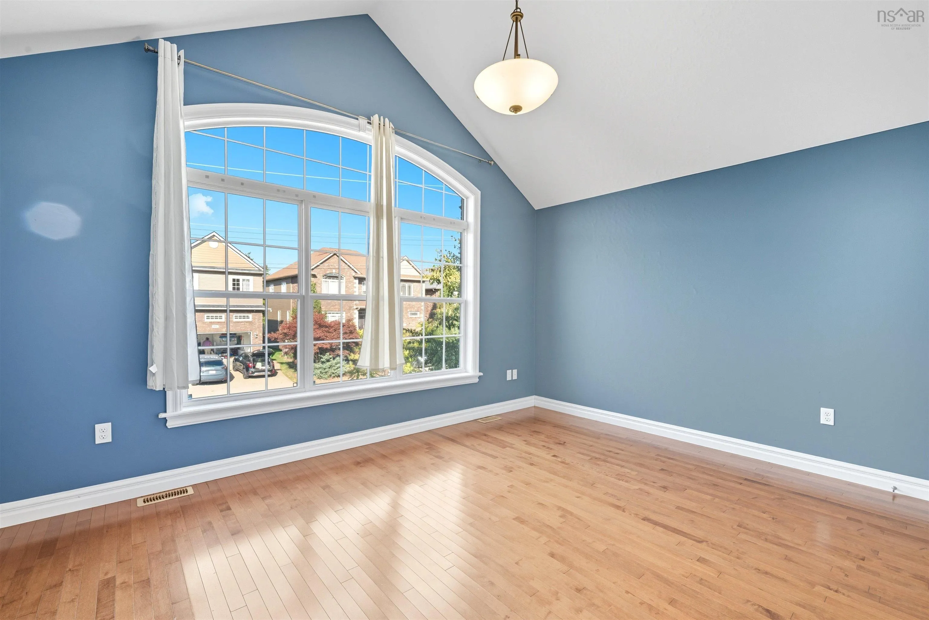 95 William Borrett Terrace, Bedford, NS B4A 0G7, 6 Bedrooms Bedrooms, ,4 BathroomsBathrooms,Residential,For Sale,William Borrett,202525399