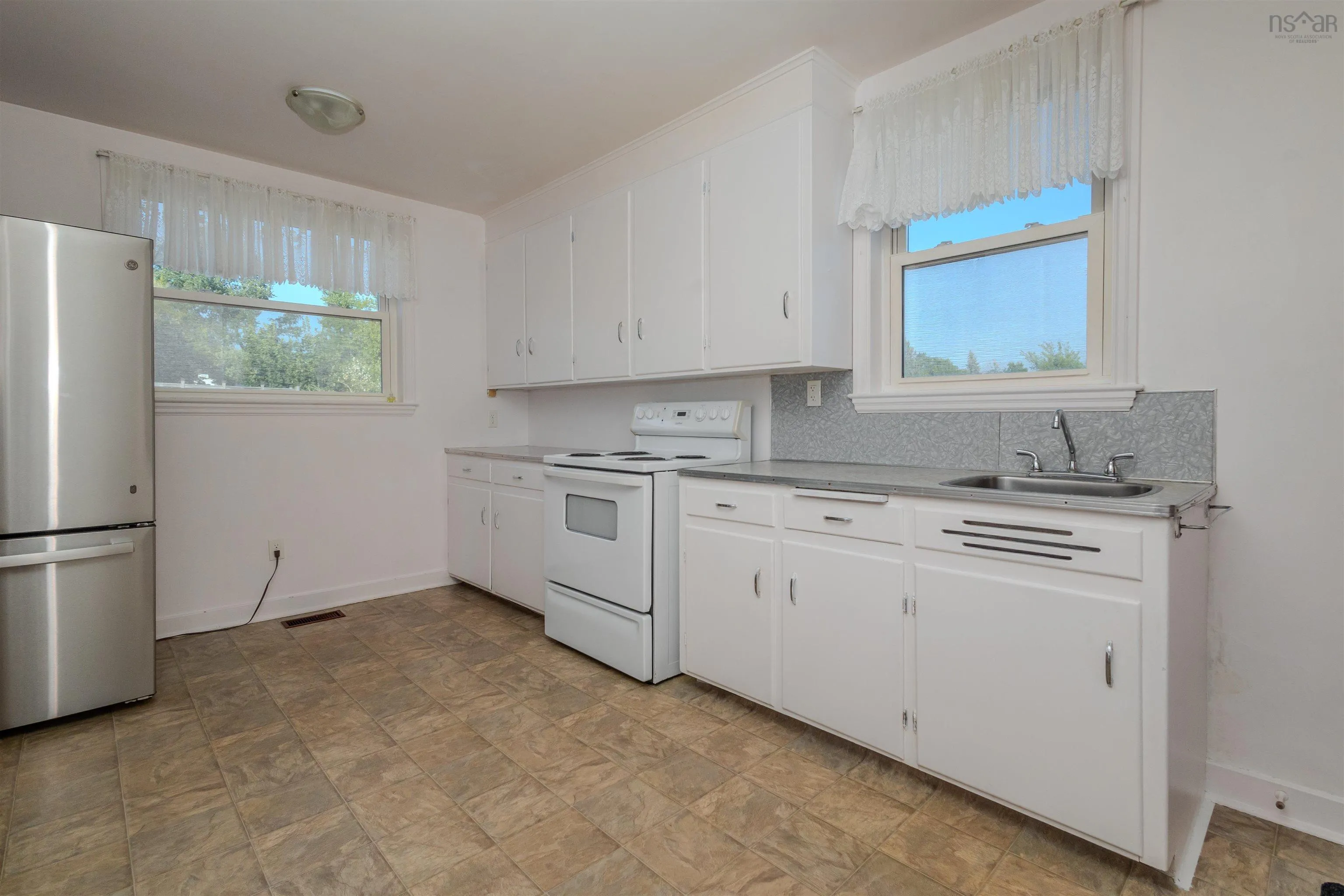 186 Cabot Street, Sydney, NS B1P 4E3, 3 Bedrooms Bedrooms, ,1 BathroomBathrooms,Residential,For Sale,Cabot,202512352