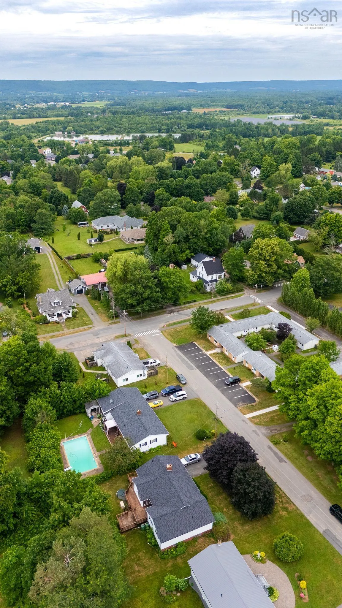 123 Paisley Avenue, Berwick, NS B0P 1E0, 3 Bedrooms Bedrooms, ,2 BathroomsBathrooms,Residential,For Sale,Paisley,202517571
