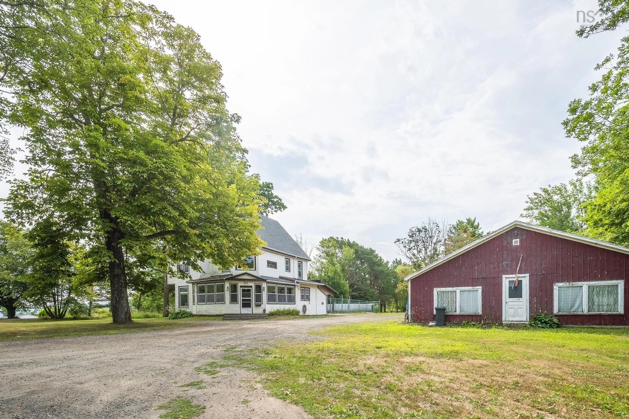 528 Granville St, Bridgetown, NS B0S 1C0, 5 Bedrooms Bedrooms, ,3 BathroomsBathrooms,Residential,For Sale,Granville St,202519234