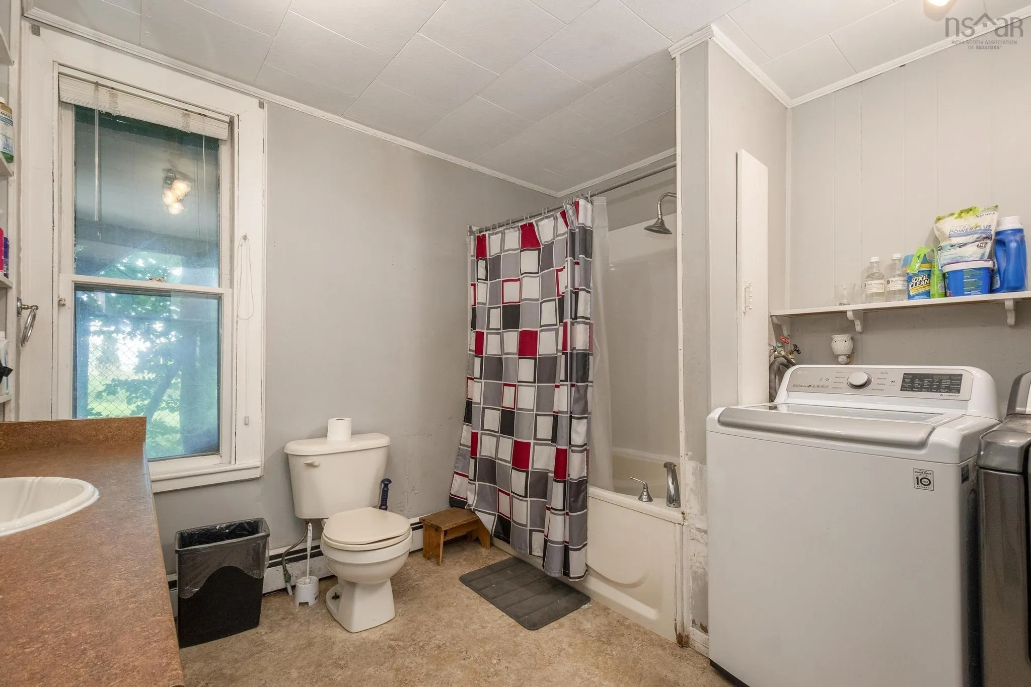 528 Granville St, Bridgetown, NS B0S 1C0, 5 Bedrooms Bedrooms, ,3 BathroomsBathrooms,Residential,For Sale,Granville St,202519234