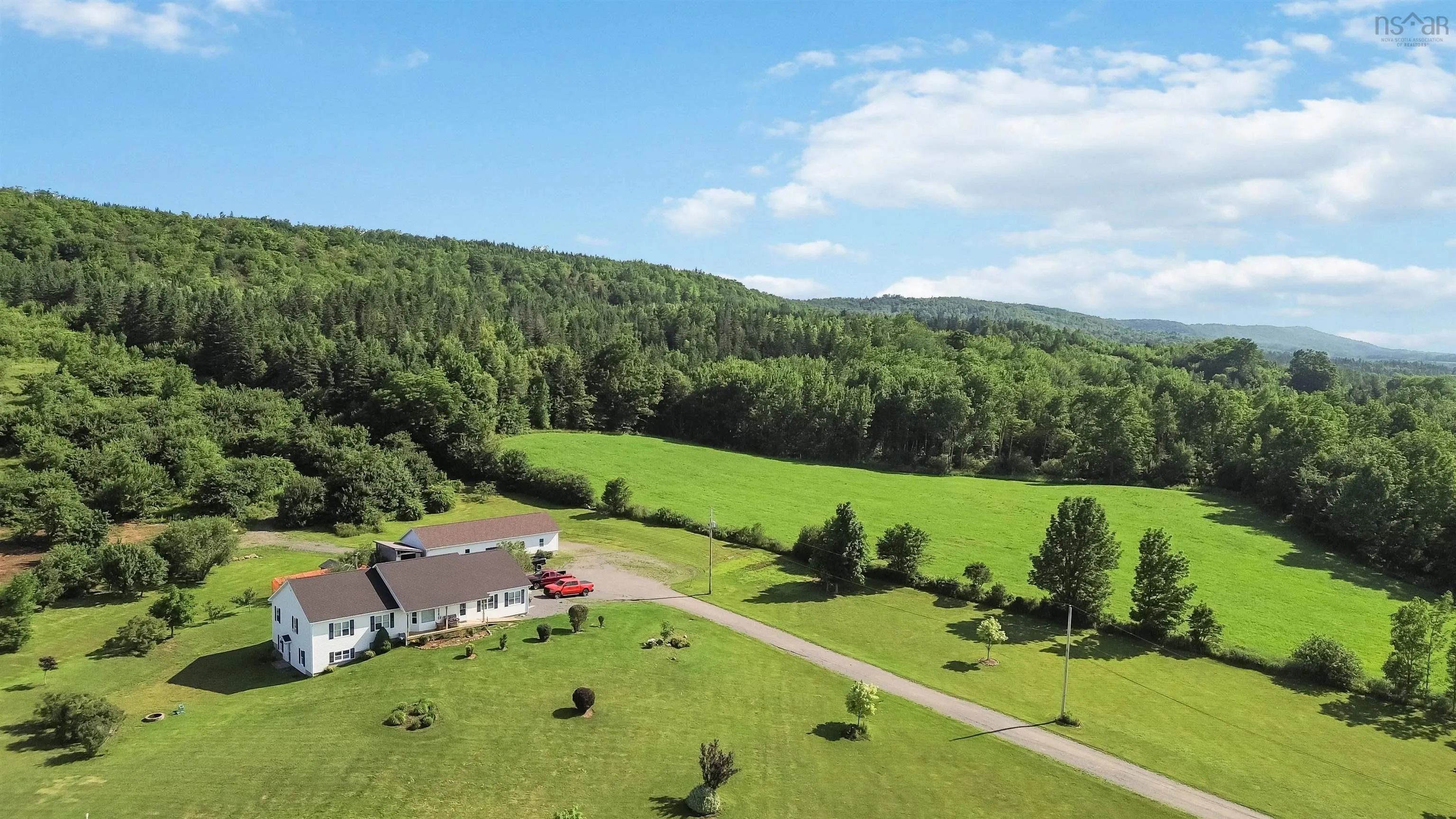 2135 Highway 221, Dempseys Corner, NS B0P 1C0, 4 Bedrooms Bedrooms, ,2 BathroomsBathrooms,Residential,For Sale,Highway 221,202522209