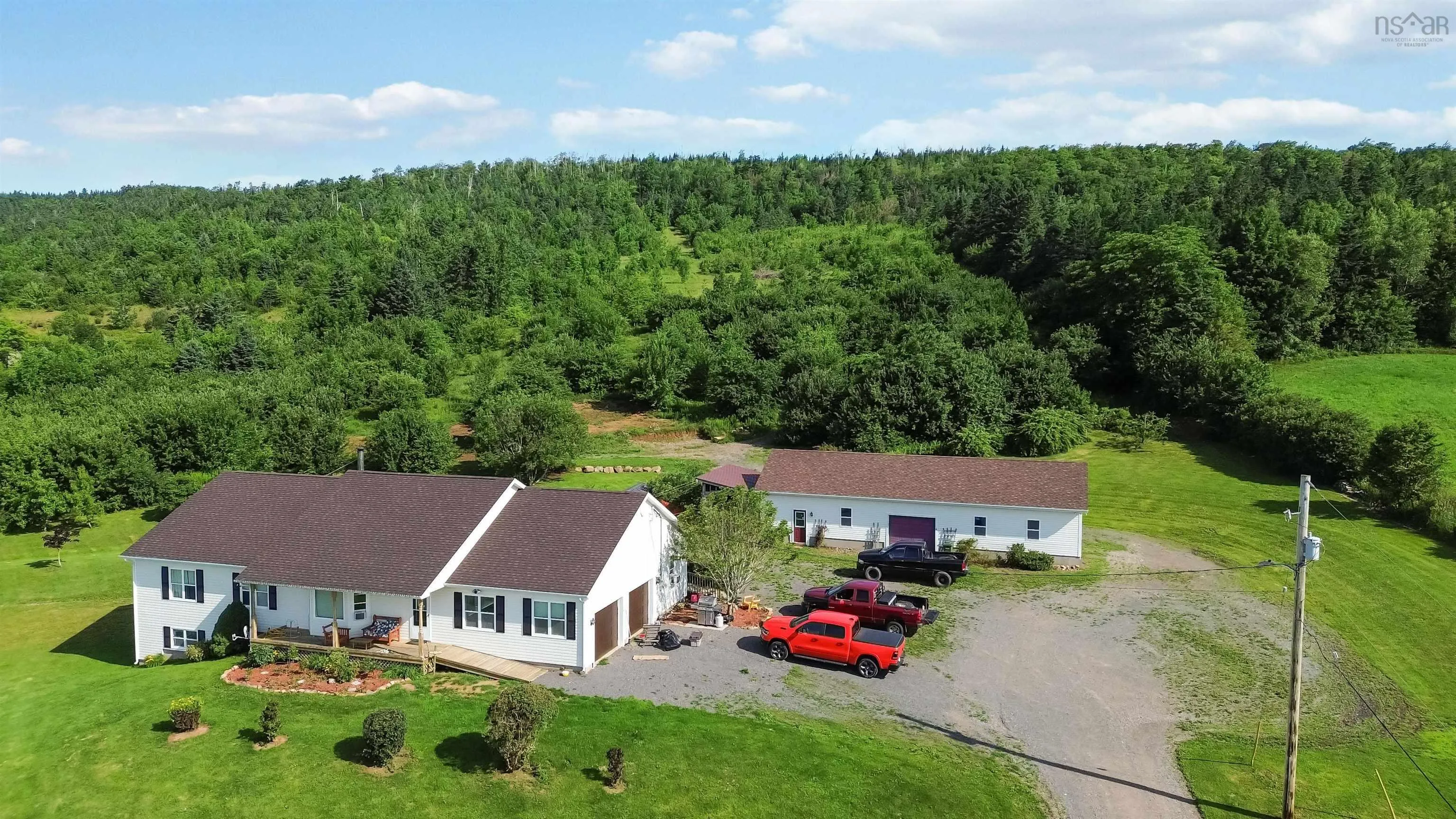2135 Highway 221, Dempseys Corner, NS B0P 1C0, 4 Bedrooms Bedrooms, ,2 BathroomsBathrooms,Residential,For Sale,Highway 221,202522209