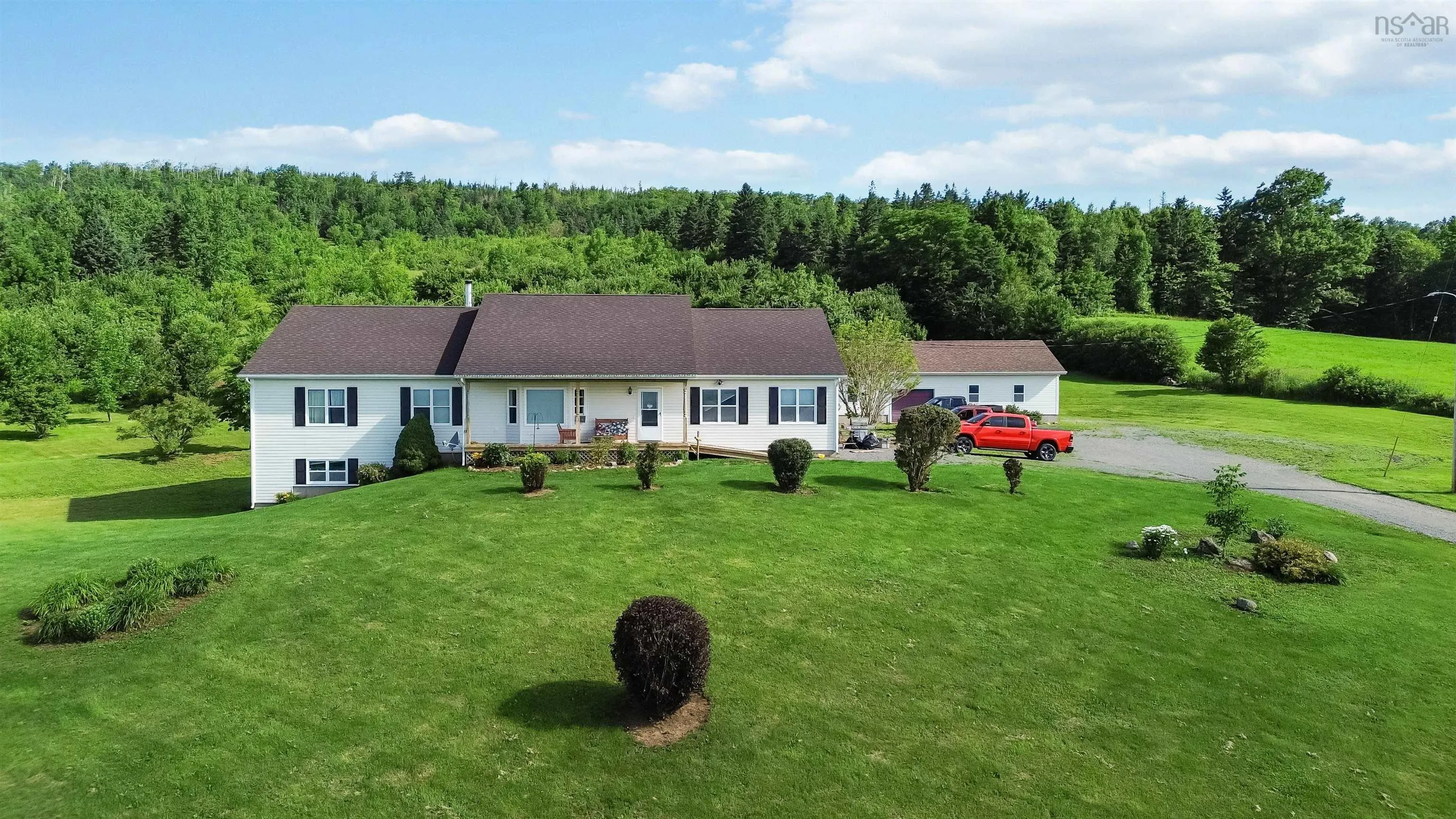 2135 Highway 221, Dempseys Corner, NS B0P 1C0, 4 Bedrooms Bedrooms, ,2 BathroomsBathrooms,Residential,For Sale,Highway 221,202522209