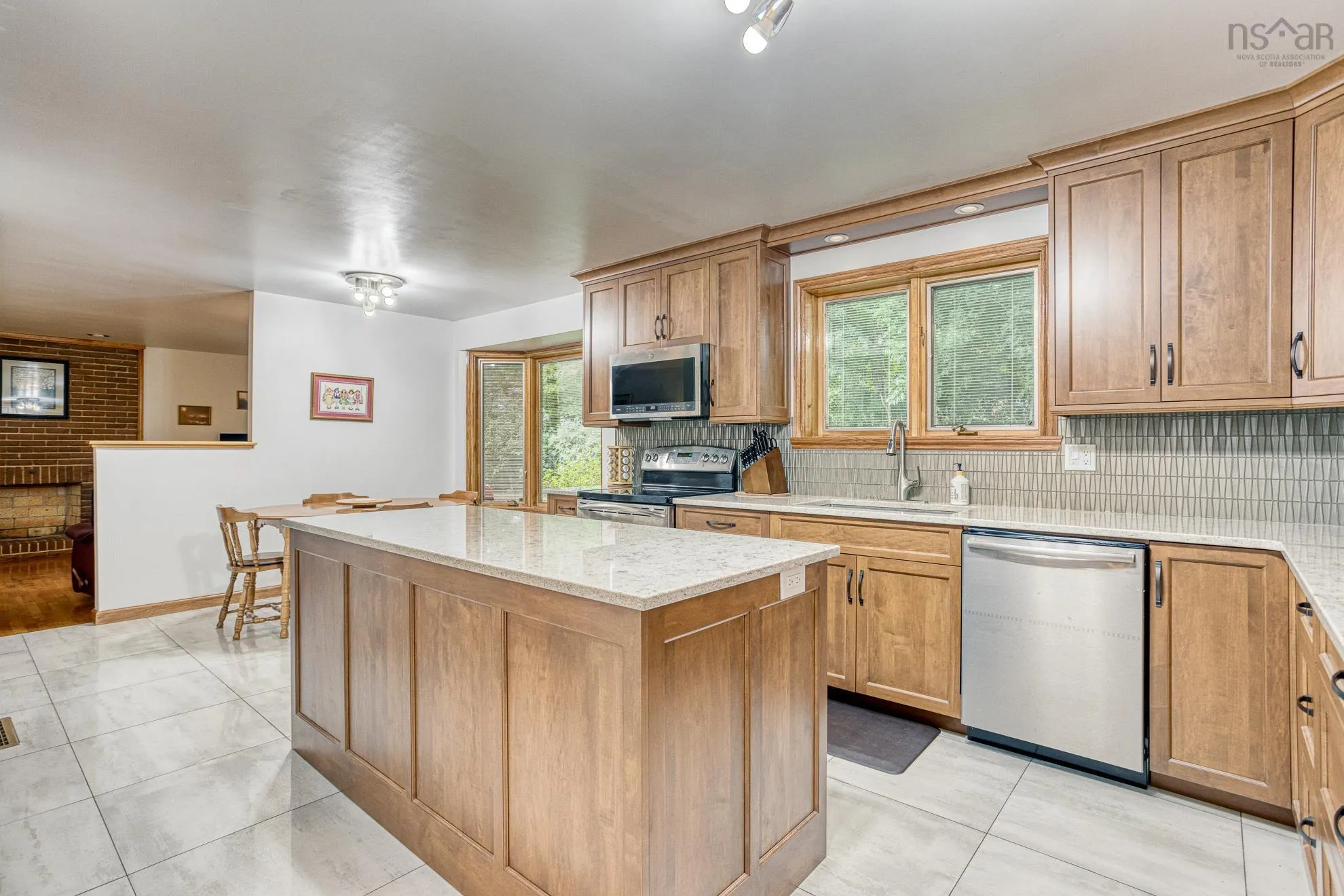 9 Nighthawk Lane, Bedford, NS B4A 3L2, 4 Bedrooms Bedrooms, ,4 BathroomsBathrooms,Residential,For Sale,Nighthawk,202523919