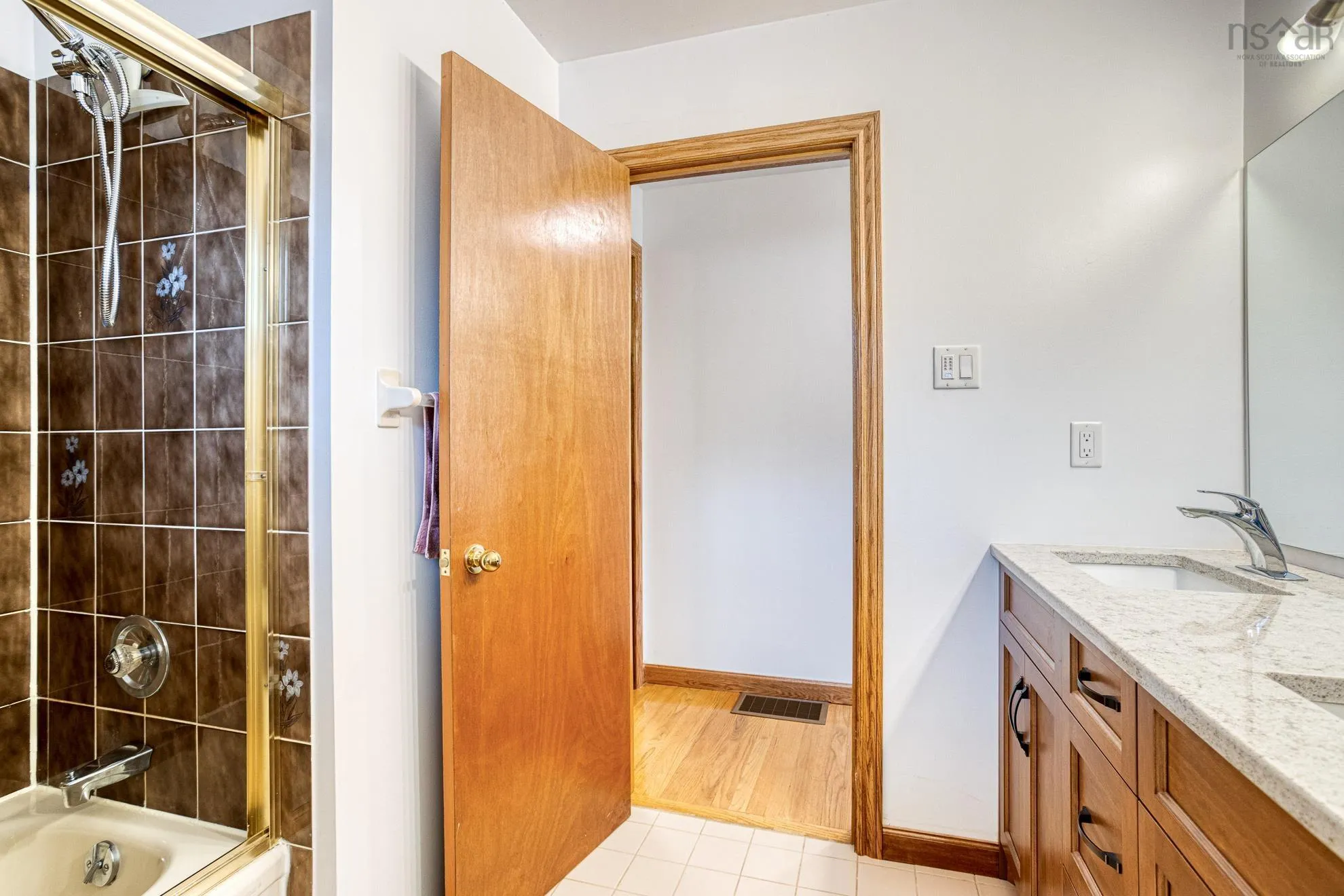 9 Nighthawk Lane, Bedford, NS B4A 3L2, 4 Bedrooms Bedrooms, ,4 BathroomsBathrooms,Residential,For Sale,Nighthawk,202523919