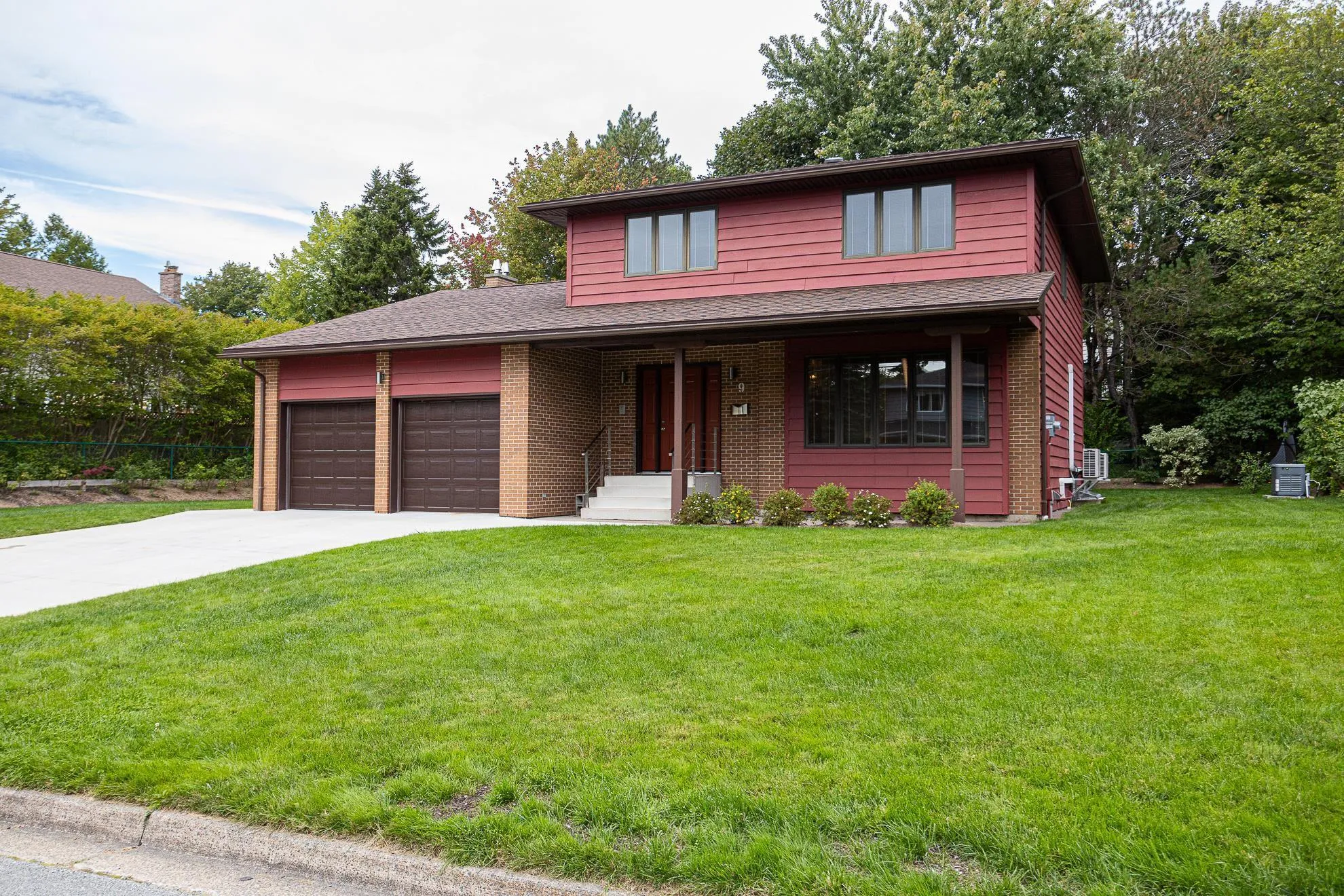 9 Nighthawk Lane, Bedford, NS B4A 3L2, 4 Bedrooms Bedrooms, ,4 BathroomsBathrooms,Residential,For Sale,Nighthawk,202523919