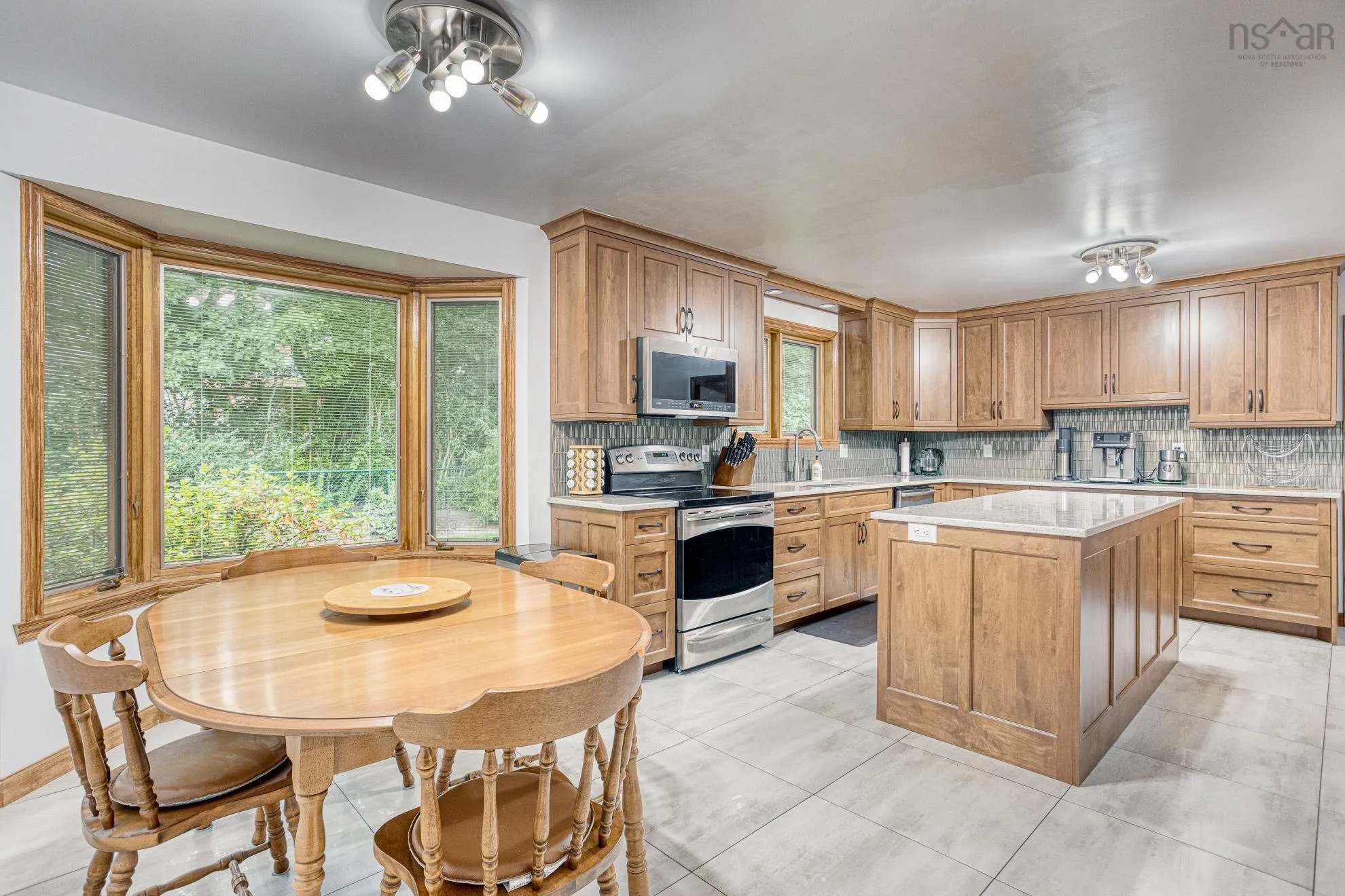 9 Nighthawk Lane, Bedford, NS B4A 3L2, 4 Bedrooms Bedrooms, ,4 BathroomsBathrooms,Residential,For Sale,Nighthawk,202523919