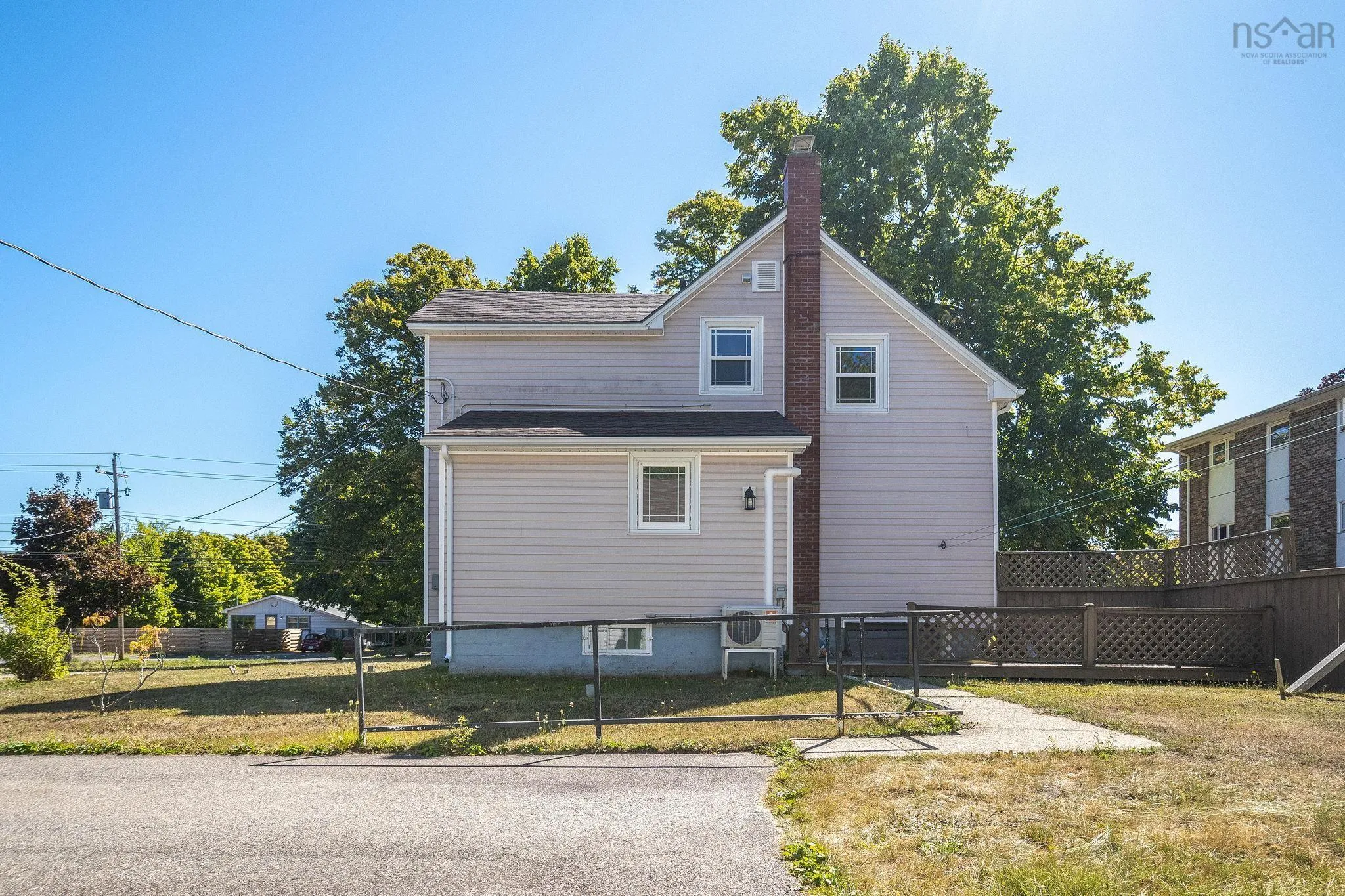 419 Main Street, Middleton, NS B0S 1M0, 3 Bedrooms Bedrooms, ,2 BathroomsBathrooms,Residential,For Sale,Main,202523707