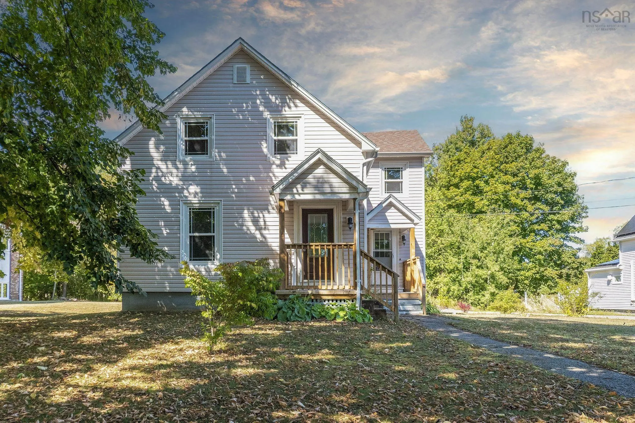 419 Main Street, Middleton, NS B0S 1M0, 3 Bedrooms Bedrooms, ,2 BathroomsBathrooms,Residential,For Sale,Main,202523707