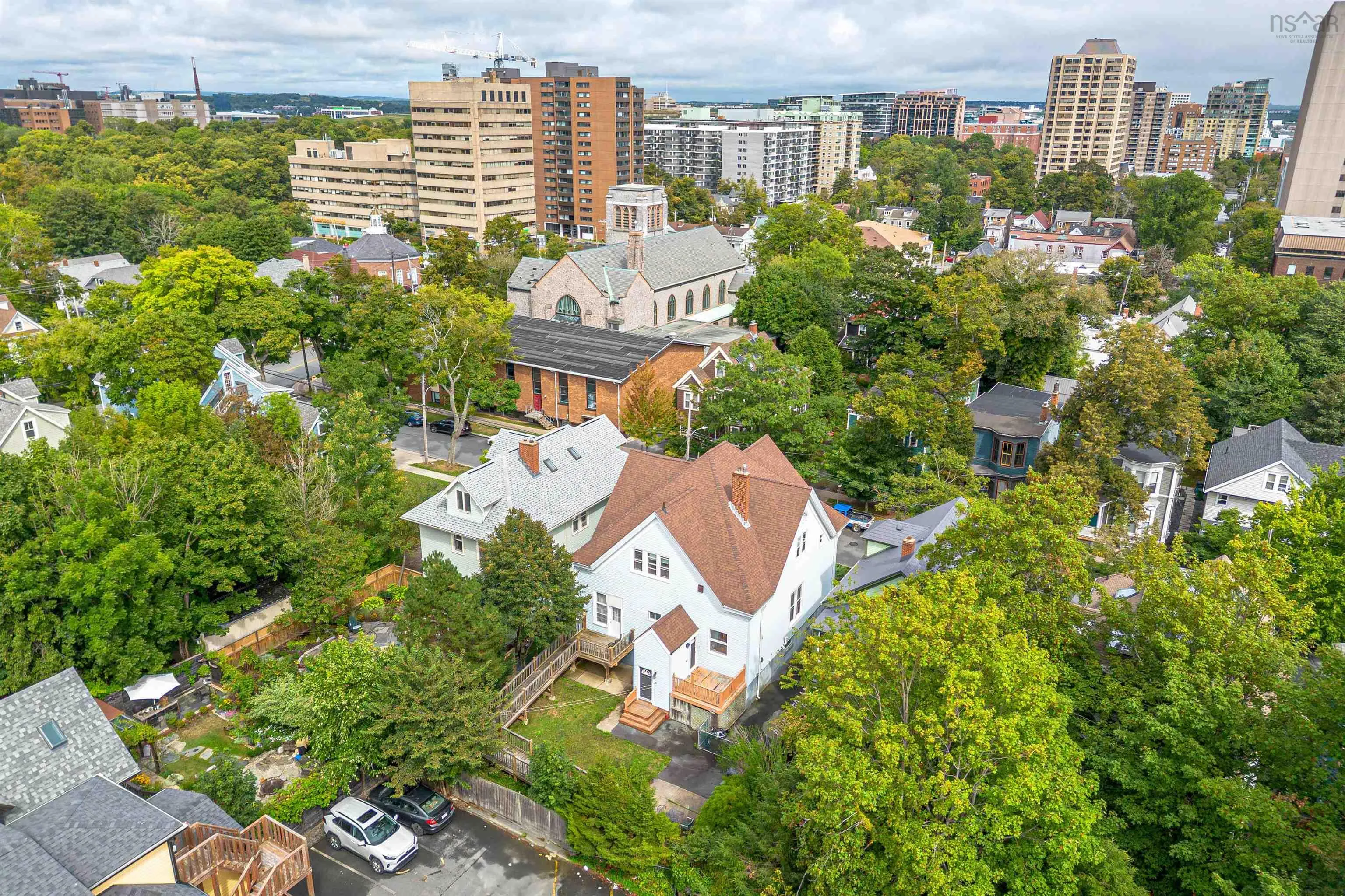 1430/1432 Edward Street, Halifax, NS B3H 3H6, 8 Bedrooms Bedrooms, ,3 BathroomsBathrooms,Residential,For Sale,Edward,202523857