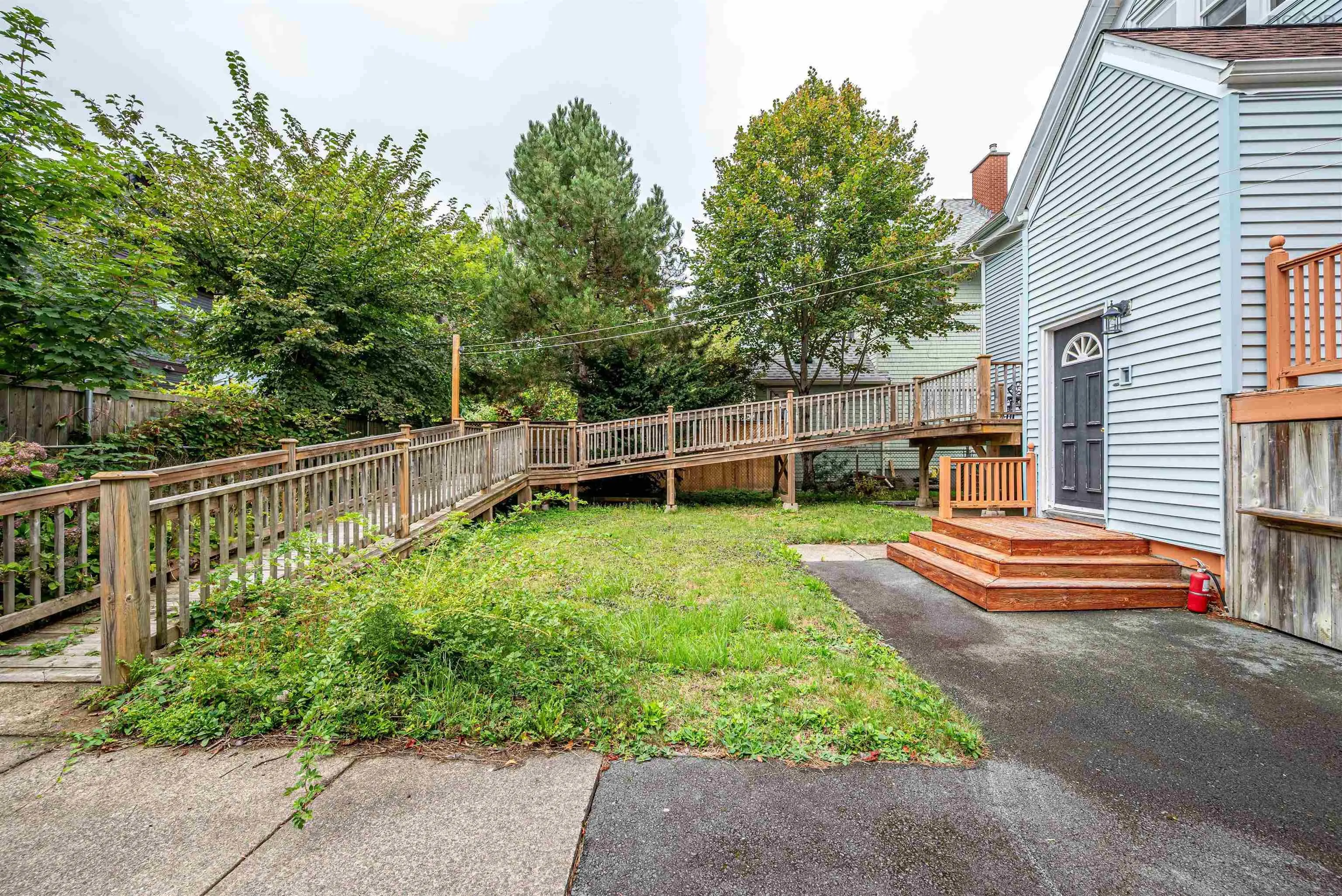 1430/1432 Edward Street, Halifax, NS B3H 3H6, 8 Bedrooms Bedrooms, ,3 BathroomsBathrooms,Residential,For Sale,Edward,202523857