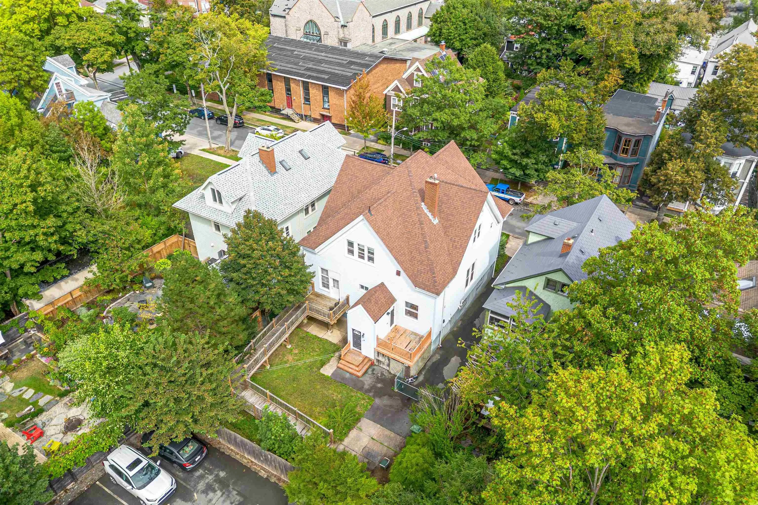 1430/1432 Edward Street, Halifax, NS B3H 3H6, 8 Bedrooms Bedrooms, ,3 BathroomsBathrooms,Residential,For Sale,Edward,202523857