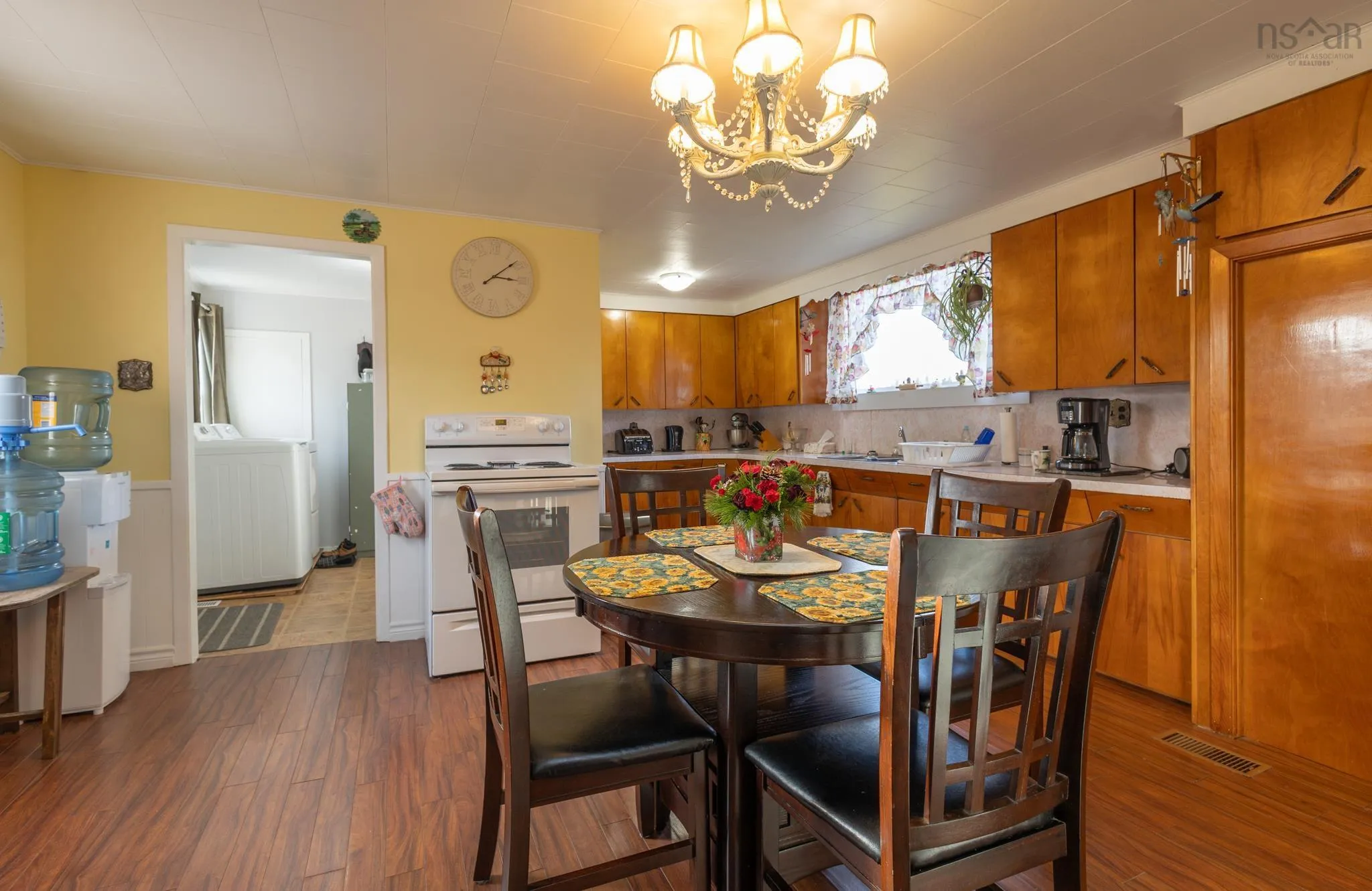 2652 Highway 334, Wedgeport Ns B0w 3p0, 3 Bedrooms Bedrooms, ,1 BathroomBathrooms,Residential,For Sale,Highway 334,202501005