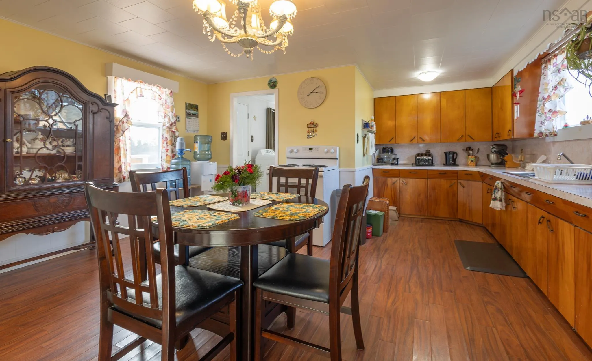 2652 Highway 334, Wedgeport Ns B0w 3p0, 3 Bedrooms Bedrooms, ,1 BathroomBathrooms,Residential,For Sale,Highway 334,202501005