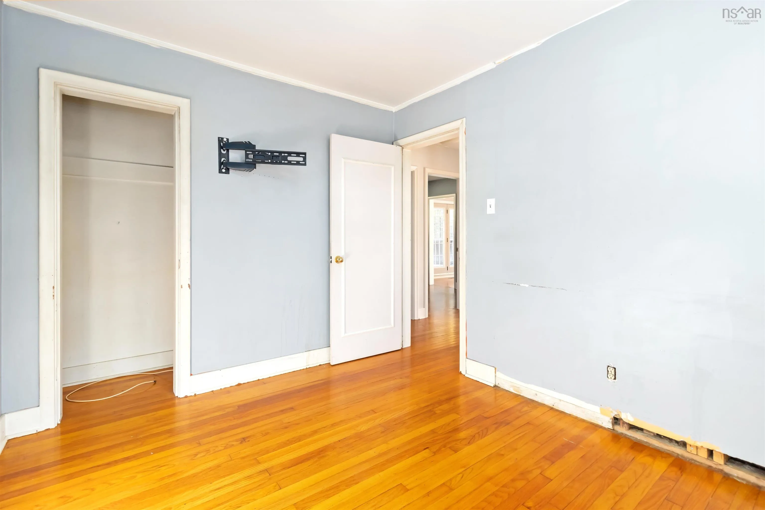 12 Elizabeth Street, Dartmouth, NS B2W 2T5, 2 Bedrooms Bedrooms, ,1 BathroomBathrooms,Residential,For Sale,Elizabeth,202524471
