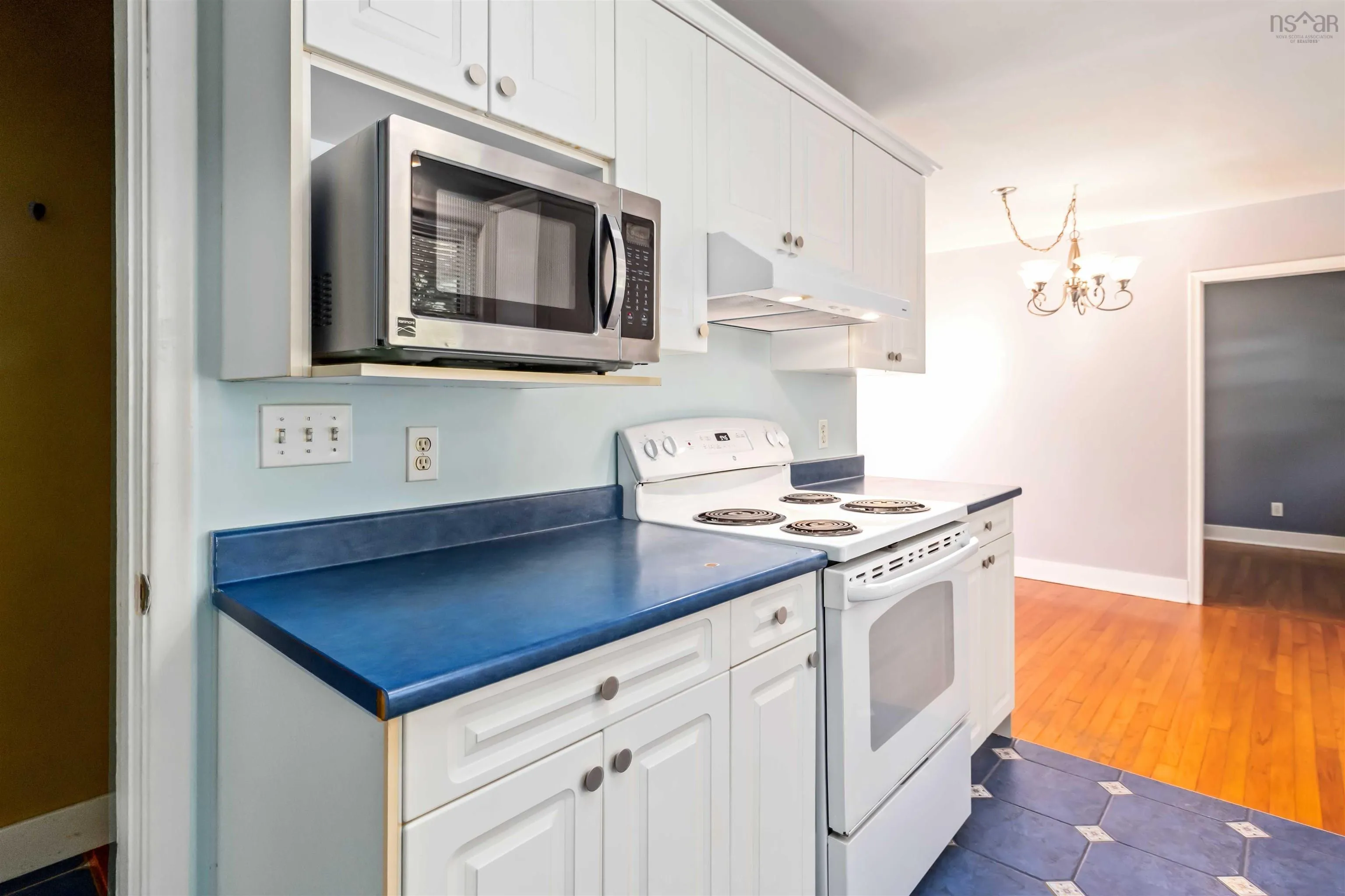 12 Elizabeth Street, Dartmouth, NS B2W 2T5, 2 Bedrooms Bedrooms, ,1 BathroomBathrooms,Residential,For Sale,Elizabeth,202524471