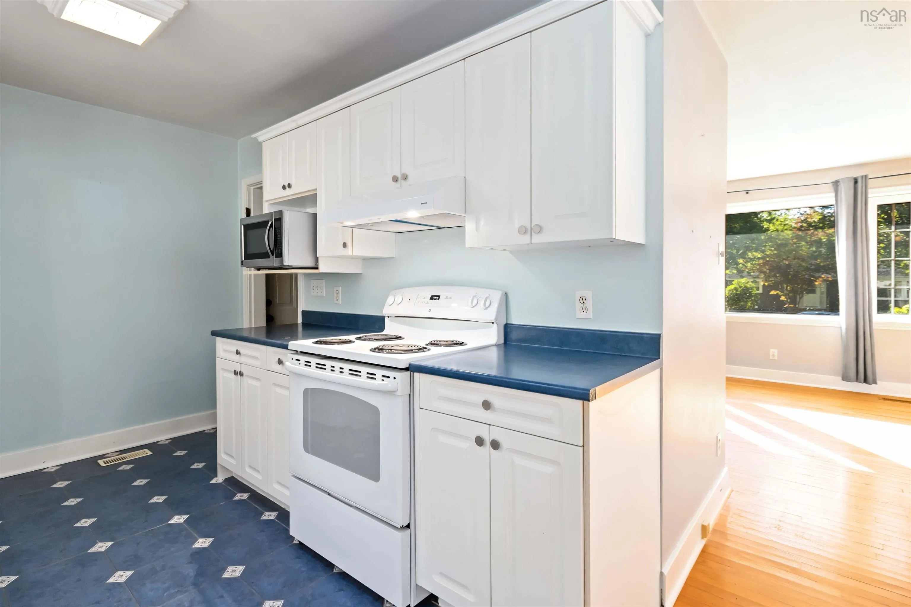 12 Elizabeth Street, Dartmouth, NS B2W 2T5, 2 Bedrooms Bedrooms, ,1 BathroomBathrooms,Residential,For Sale,Elizabeth,202524471