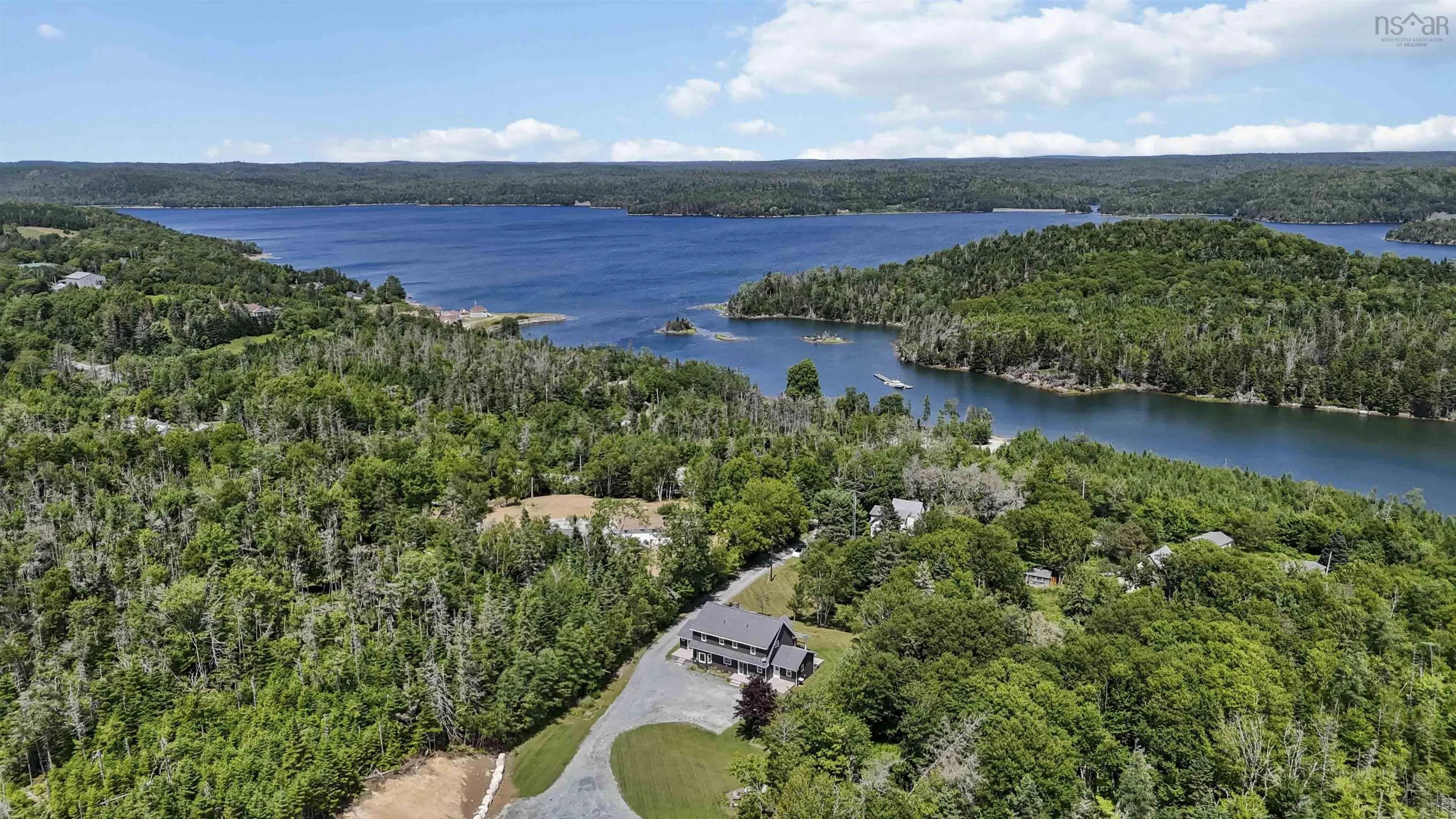 23 Siteman Lane, Lower Ship Harbour, NS B0J 1Y0, 3 Bedrooms Bedrooms, ,3 BathroomsBathrooms,Residential,For Sale,Siteman,202518500
