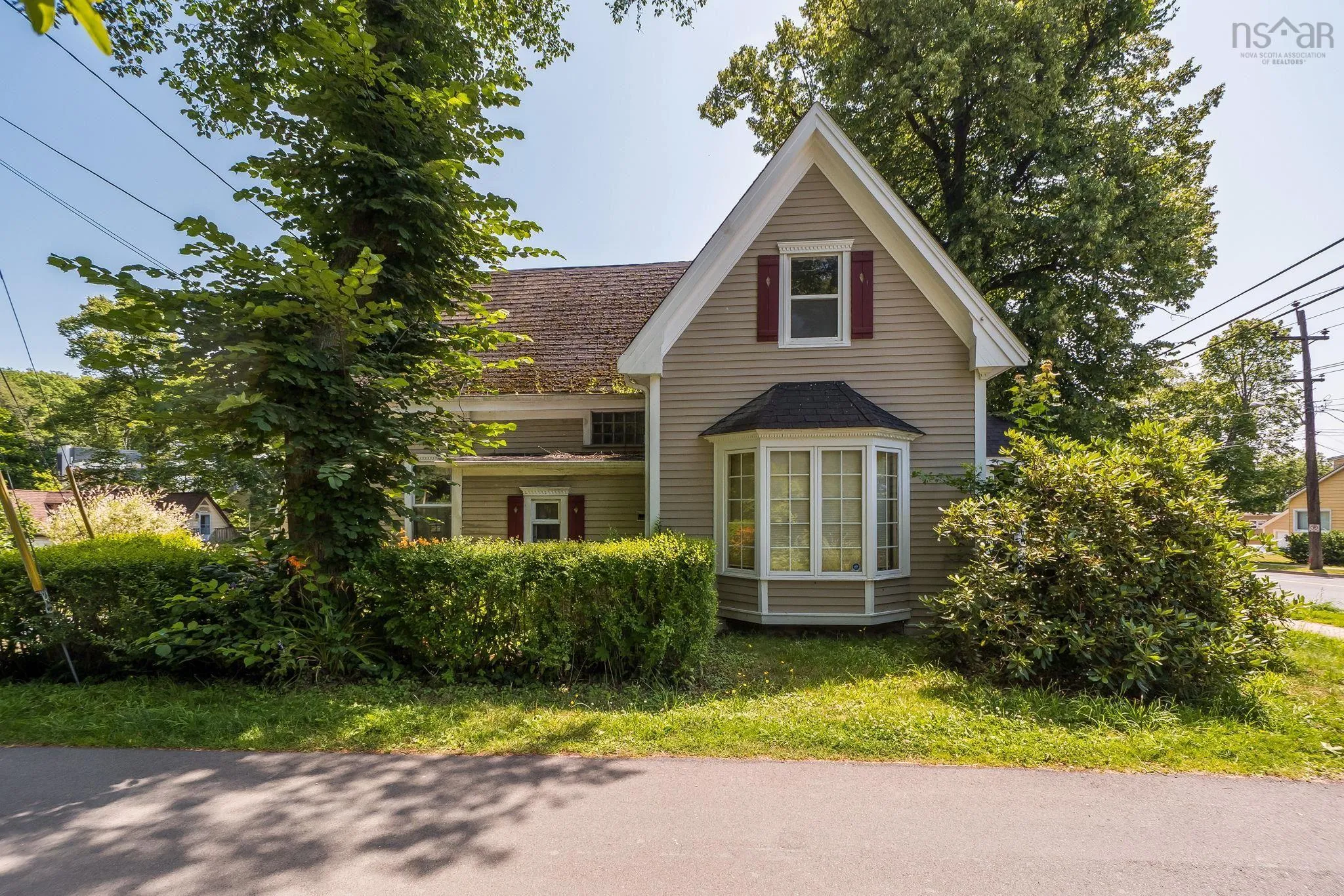77 Pleasant Street, Dartmouth, NS B2Y 3P6, 3 Bedrooms Bedrooms, ,1 BathroomBathrooms,Residential,For Sale,Pleasant,202518857