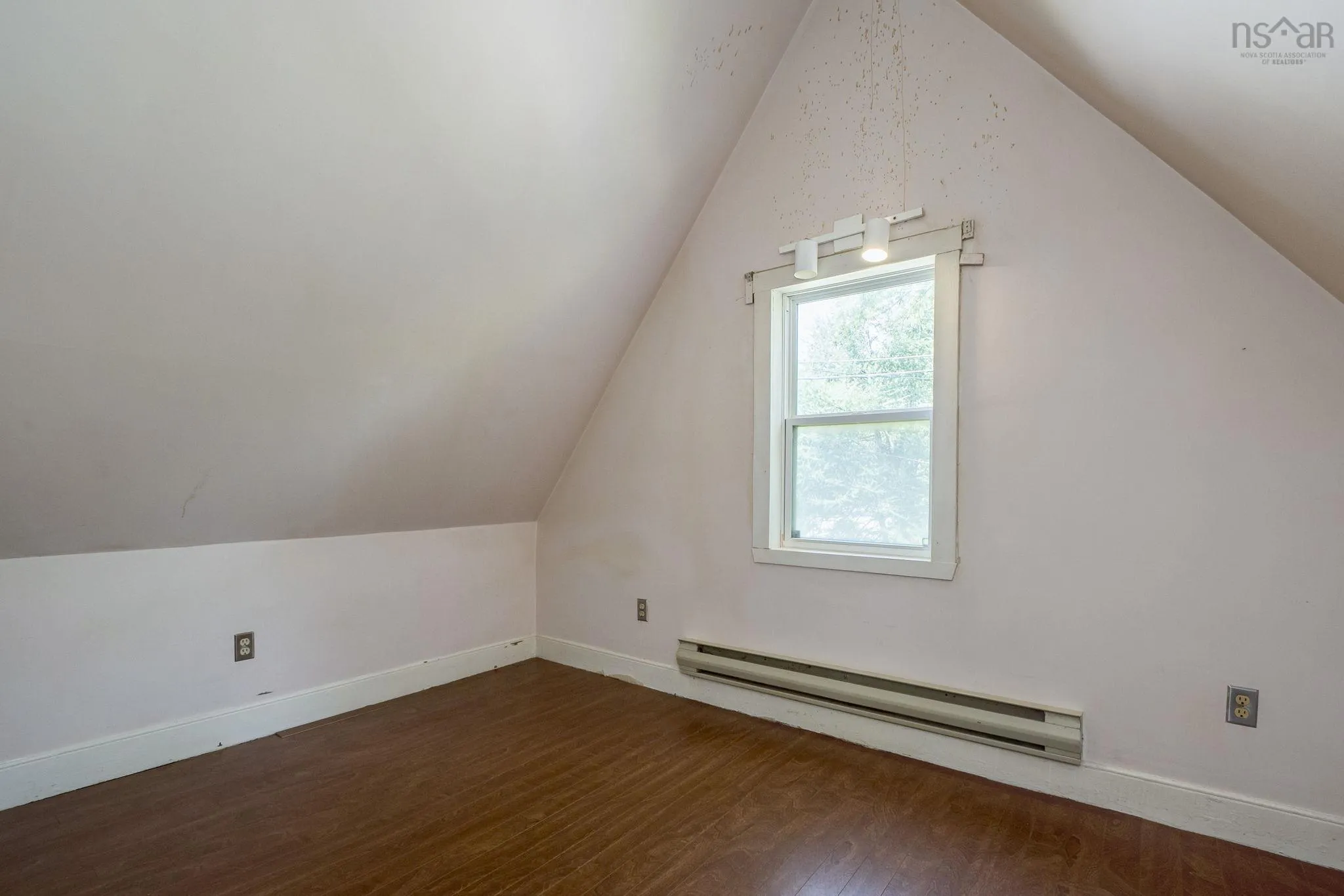 77 Pleasant Street, Dartmouth, NS B2Y 3P6, 3 Bedrooms Bedrooms, ,1 BathroomBathrooms,Residential,For Sale,Pleasant,202518857