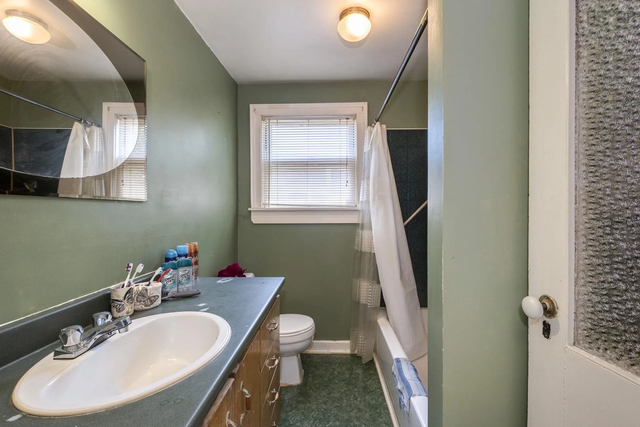 77 Pleasant Street, Dartmouth, NS B2Y 3P6, 3 Bedrooms Bedrooms, ,1 BathroomBathrooms,Residential,For Sale,Pleasant,202518857