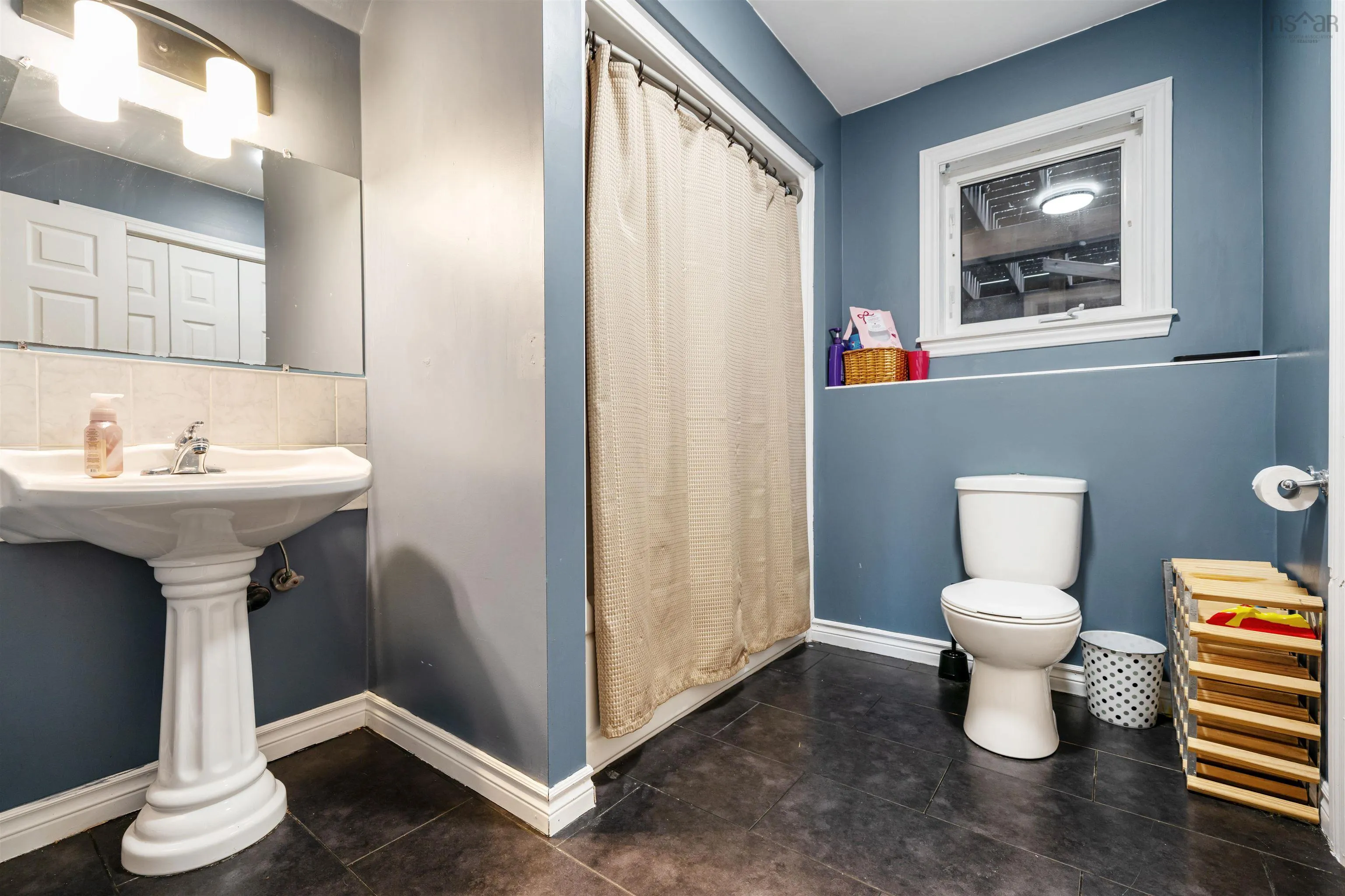 531 Little Harbour Road, New Glasgow, NS B2H 3S9, 5 Bedrooms Bedrooms, ,2 BathroomsBathrooms,Residential,For Sale,Little Harbour,202518510