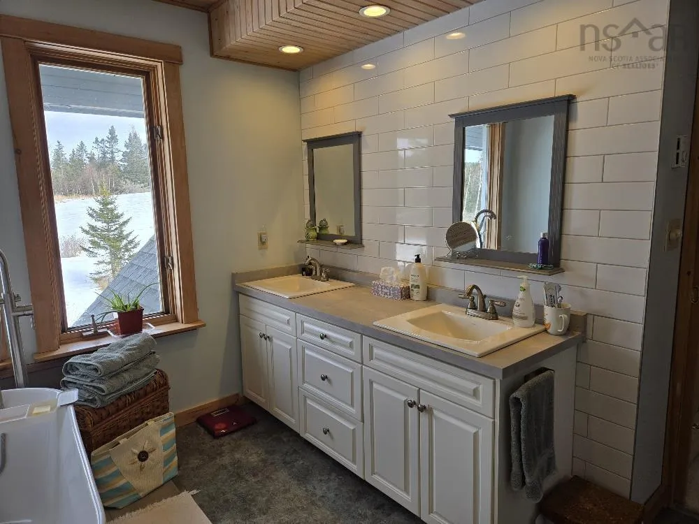 164 Kenomee Heights Lane, Upper Economy, NS B0M 1J0, 3 Bedrooms Bedrooms, ,2 BathroomsBathrooms,Residential,For Sale,Kenomee Heights Lane,202504194