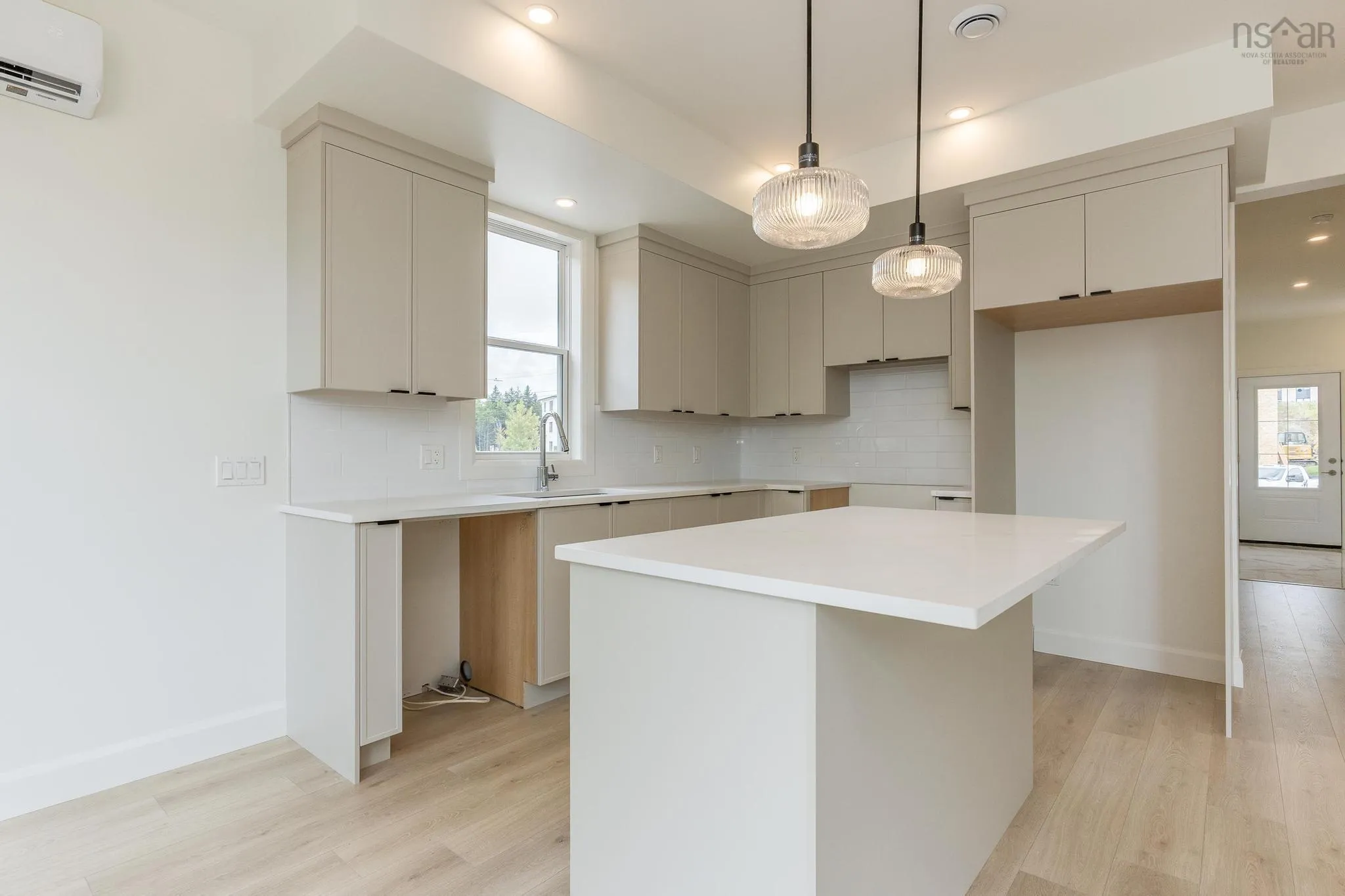 40-37 Pearlgarden Close, Dartmouth, NS B2X 0C3, 4 Bedrooms Bedrooms, ,4 BathroomsBathrooms,Residential,For Sale,Pearlgarden,202519461