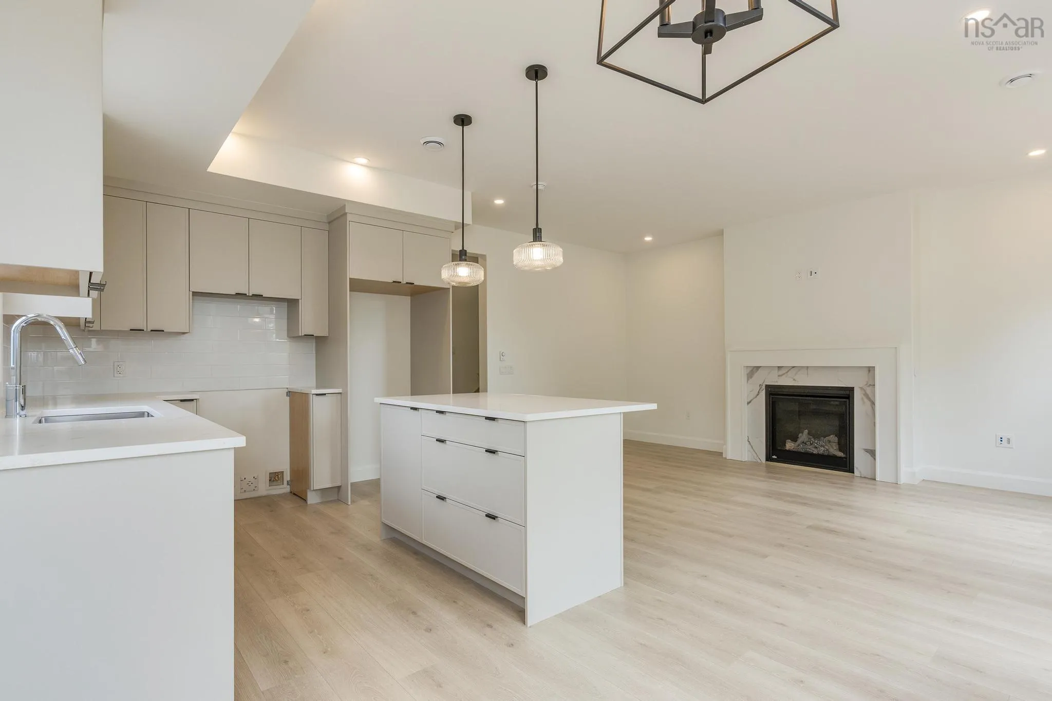 40-37 Pearlgarden Close, Dartmouth, NS B2X 0C3, 4 Bedrooms Bedrooms, ,4 BathroomsBathrooms,Residential,For Sale,Pearlgarden,202519461