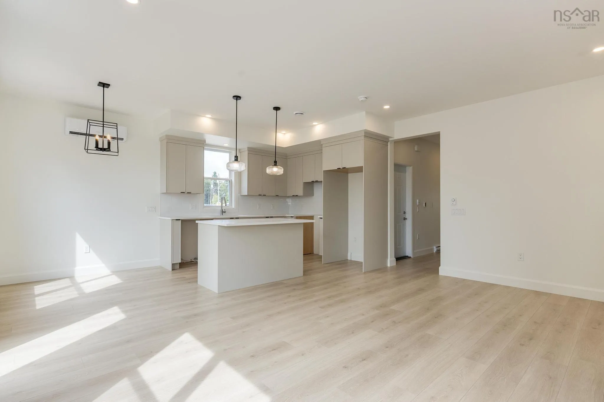 40-37 Pearlgarden Close, Dartmouth, NS B2X 0C3, 4 Bedrooms Bedrooms, ,4 BathroomsBathrooms,Residential,For Sale,Pearlgarden,202519461