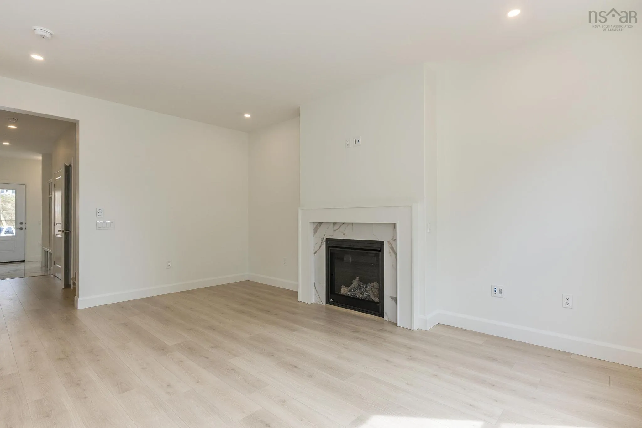 40-37 Pearlgarden Close, Dartmouth, NS B2X 0C3, 4 Bedrooms Bedrooms, ,4 BathroomsBathrooms,Residential,For Sale,Pearlgarden,202519461