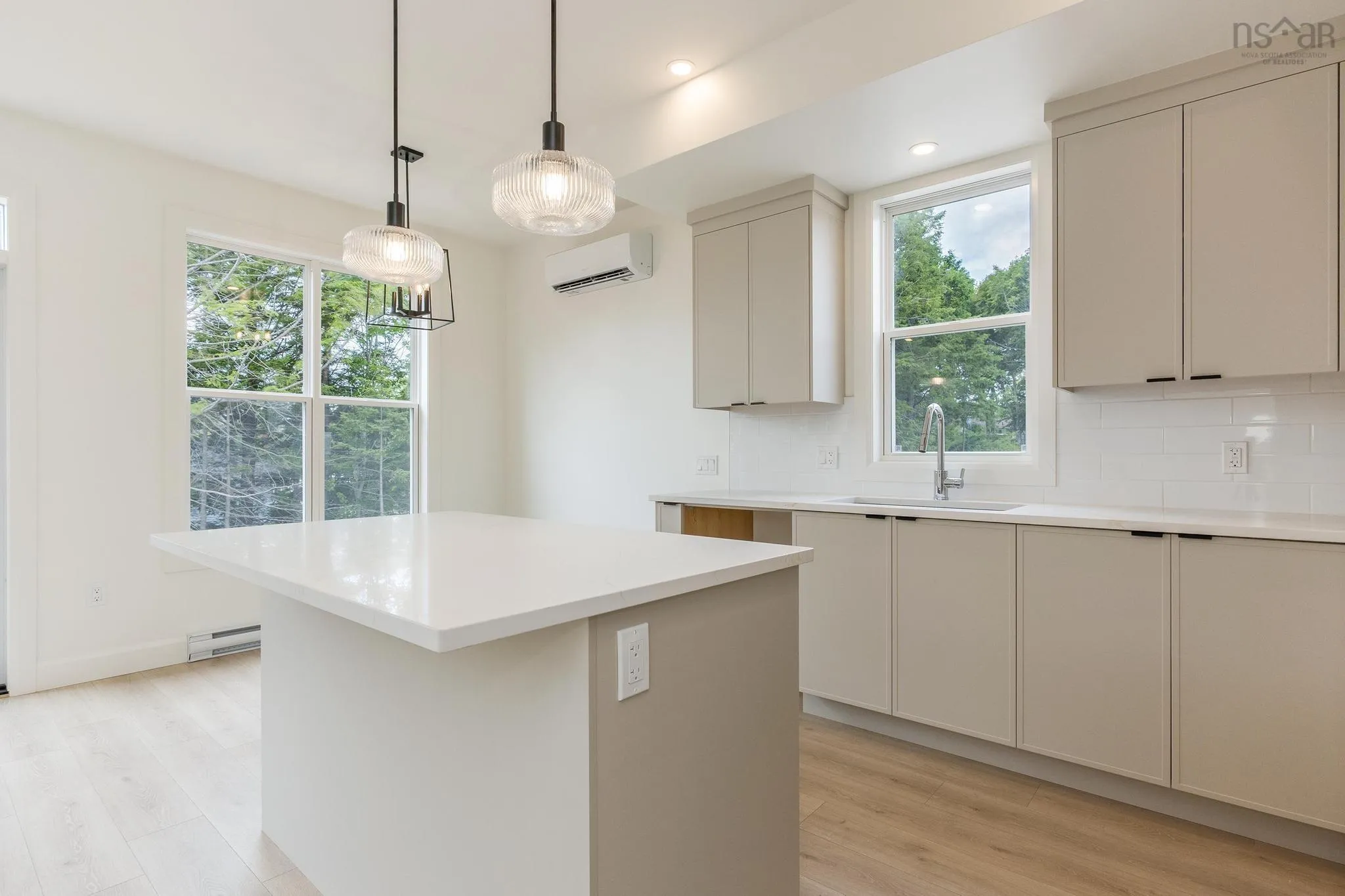 40-37 Pearlgarden Close, Dartmouth, NS B2X 0C3, 4 Bedrooms Bedrooms, ,4 BathroomsBathrooms,Residential,For Sale,Pearlgarden,202519461