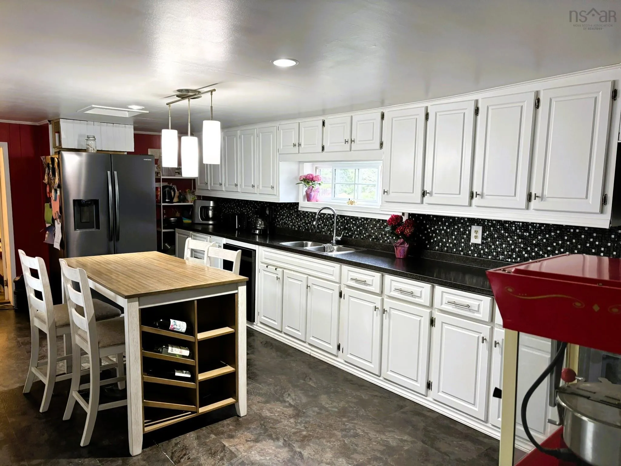 1 Beaverdam Road, Parrsboro Ns B0m 1s0, 4 Bedrooms Bedrooms, ,2 BathroomsBathrooms,Residential,For Sale,Beaverdam,202509883