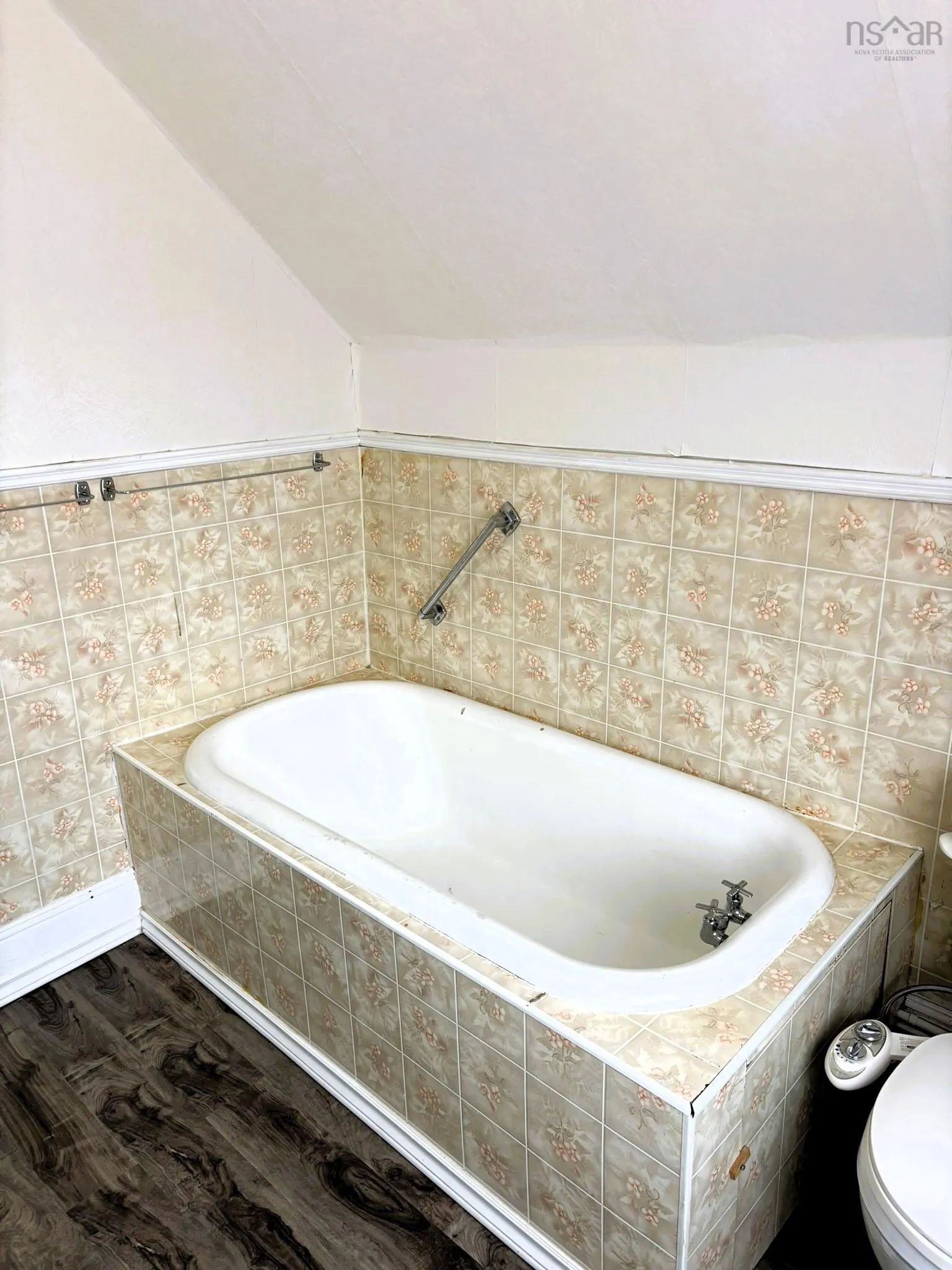 1 Beaverdam Road, Parrsboro Ns B0m 1s0, 4 Bedrooms Bedrooms, ,2 BathroomsBathrooms,Residential,For Sale,Beaverdam,202509883