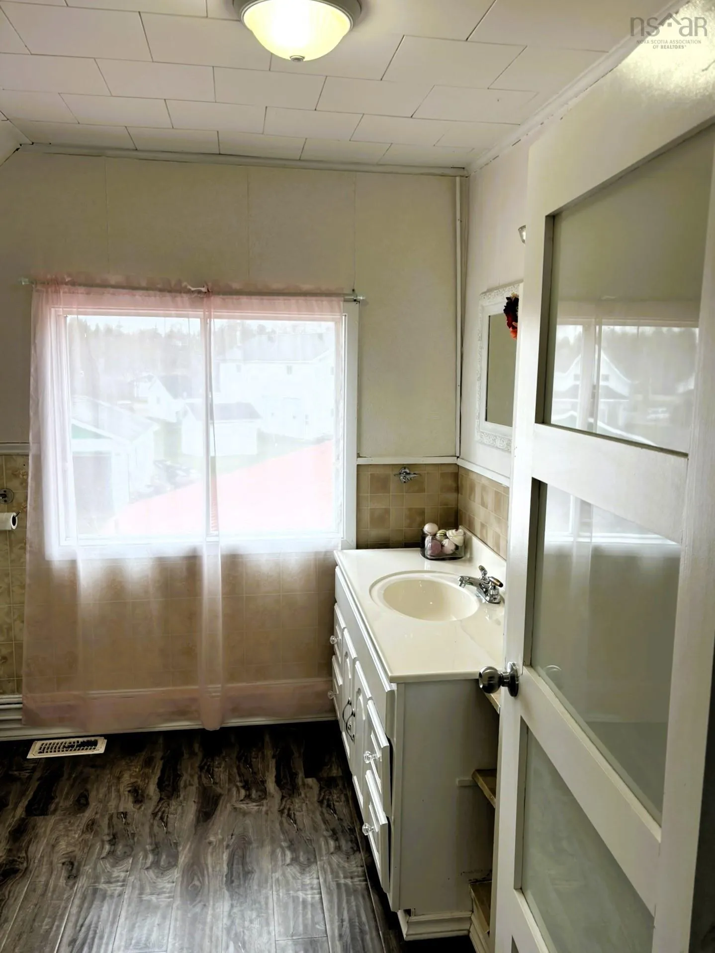 1 Beaverdam Road, Parrsboro Ns B0m 1s0, 4 Bedrooms Bedrooms, ,2 BathroomsBathrooms,Residential,For Sale,Beaverdam,202509883