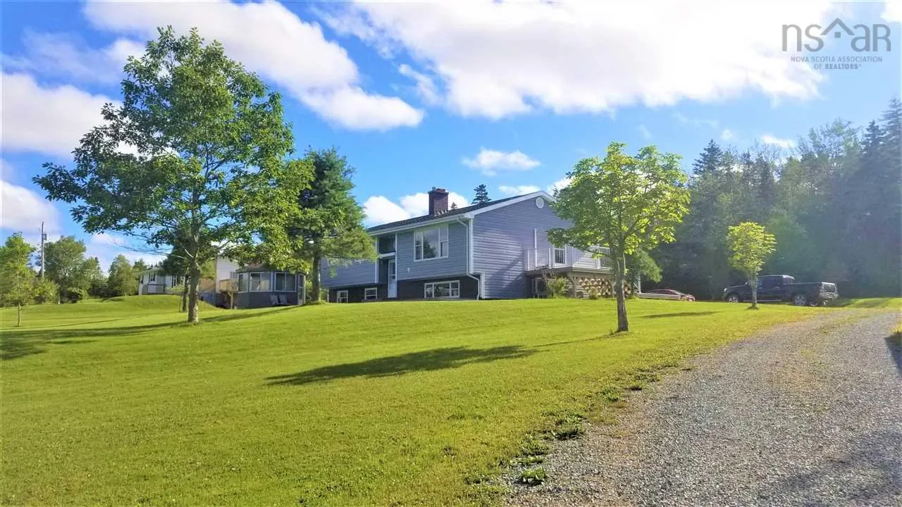 110 De Raymond Street, St. Peter's Ns B0e 3b0, 3 Bedrooms Bedrooms, ,2 BathroomsBathrooms,Residential,For Sale,De Raymond,202323837