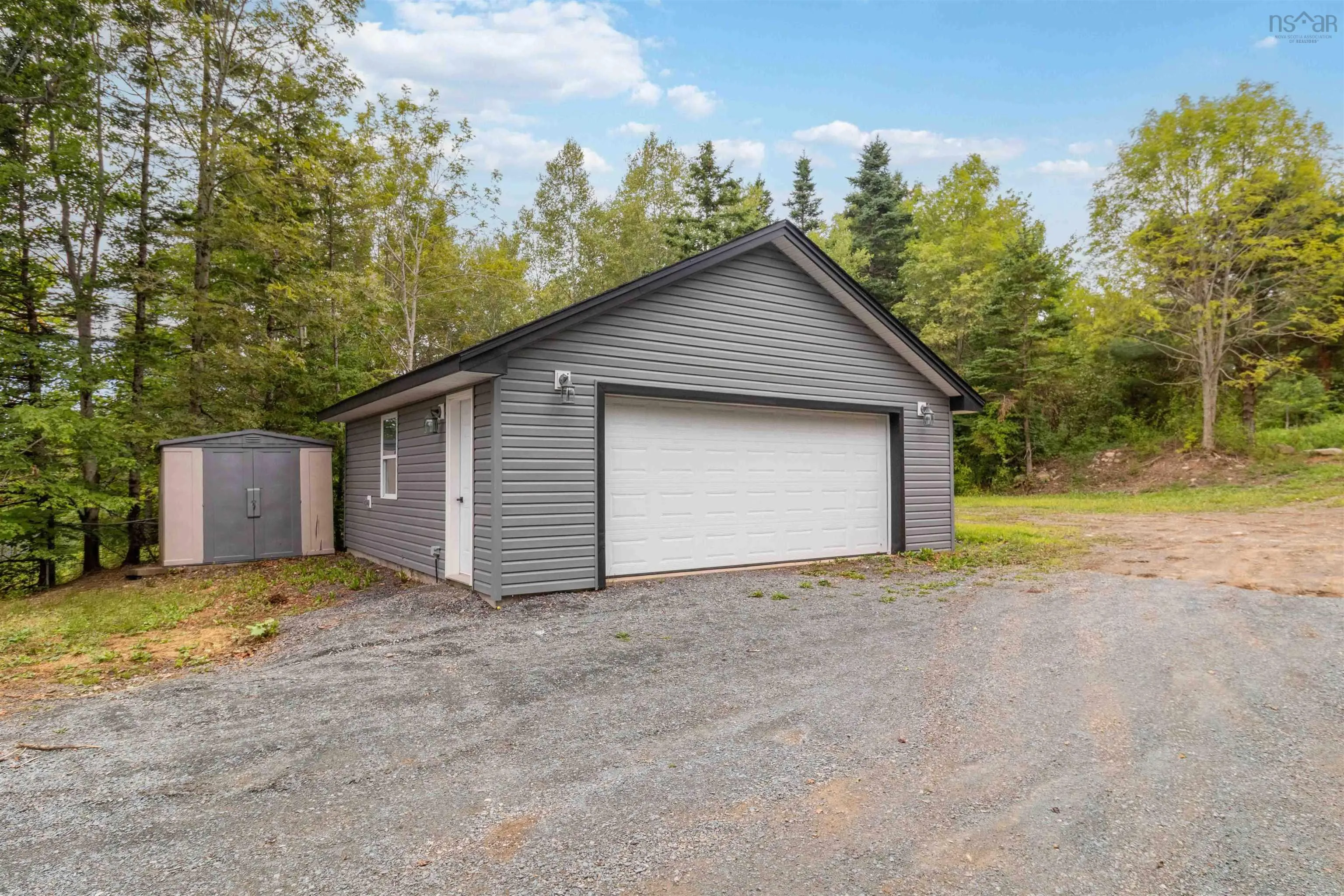 1 Patton Road, Upper Sackville, NS B4E 3C7, 6 Bedrooms Bedrooms, ,3 BathroomsBathrooms,Residential,For Sale,Patton,202521891