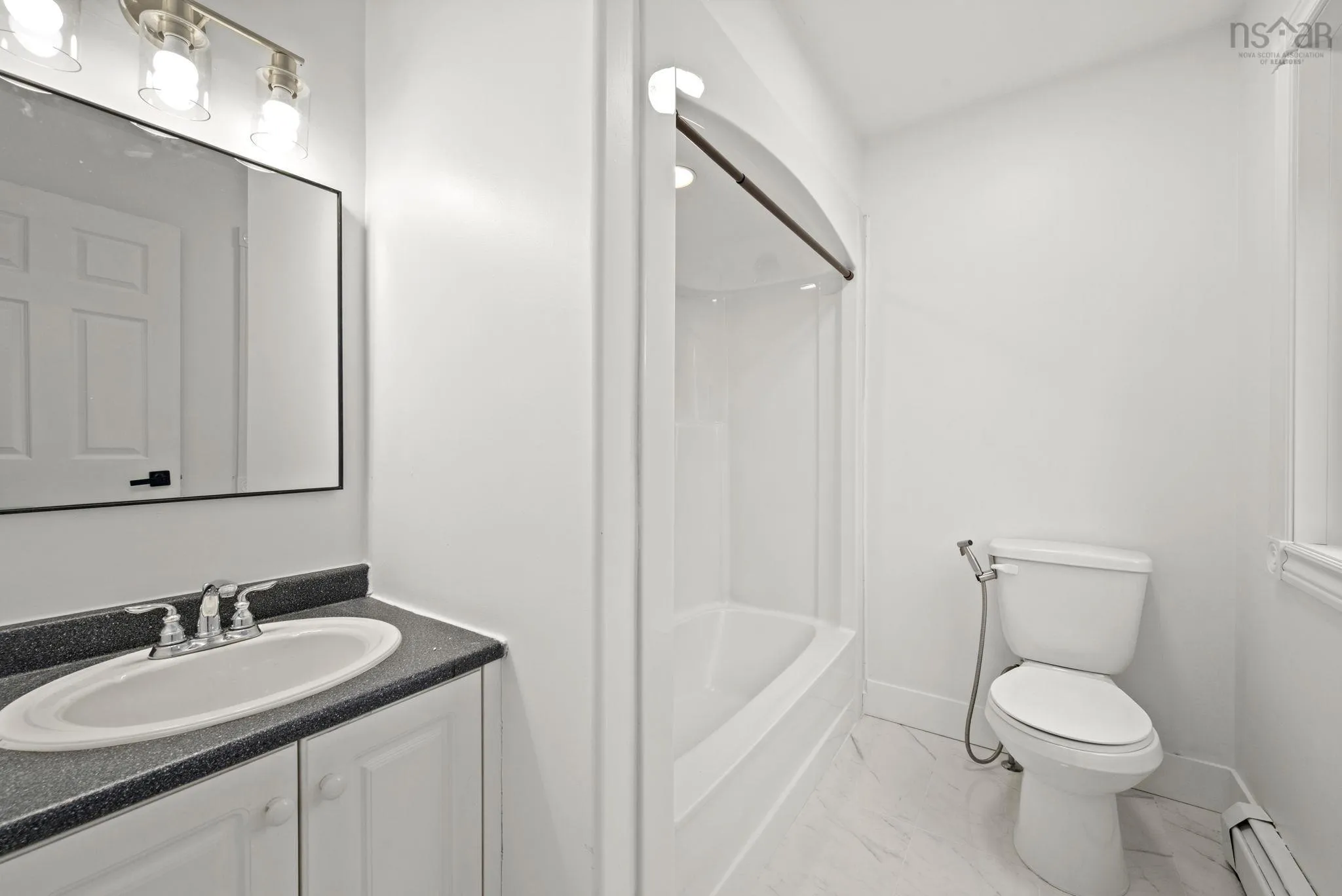 1 Glenbourne Court, Halifax, NS B3S 1E2, 3 Bedrooms Bedrooms, ,4 BathroomsBathrooms,Residential,For Sale,Glenbourne,202523640