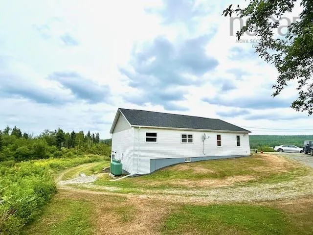 87 Pool Road, Sheet Harbour, NS B0J 3B0, 4 Bedrooms Bedrooms, ,1 BathroomBathrooms,Residential,For Sale,Pool,202519375