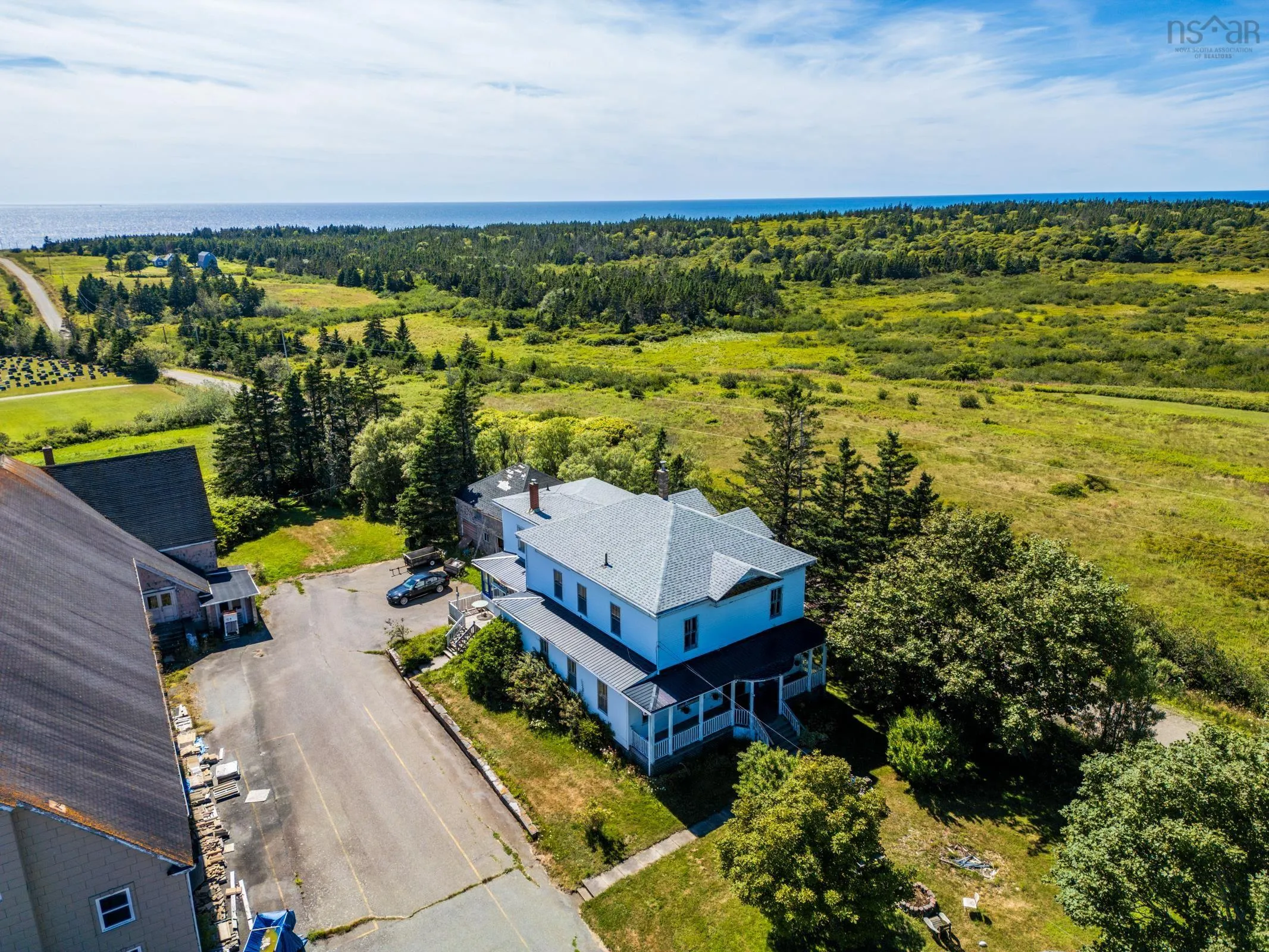 5203 Highway 1, Salmon River, NS B5A 5B2, 6 Bedrooms Bedrooms, ,4 BathroomsBathrooms,Residential,For Sale,Highway 1,202521177