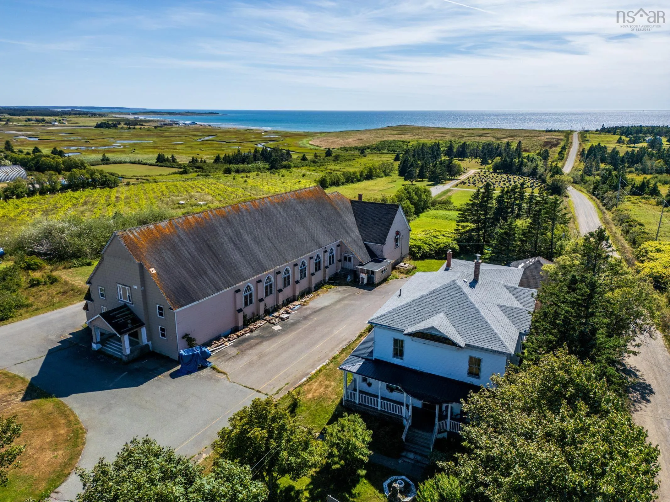 5203 Highway 1, Salmon River, NS B5A 5B2, 6 Bedrooms Bedrooms, ,4 BathroomsBathrooms,Residential,For Sale,Highway 1,202521177