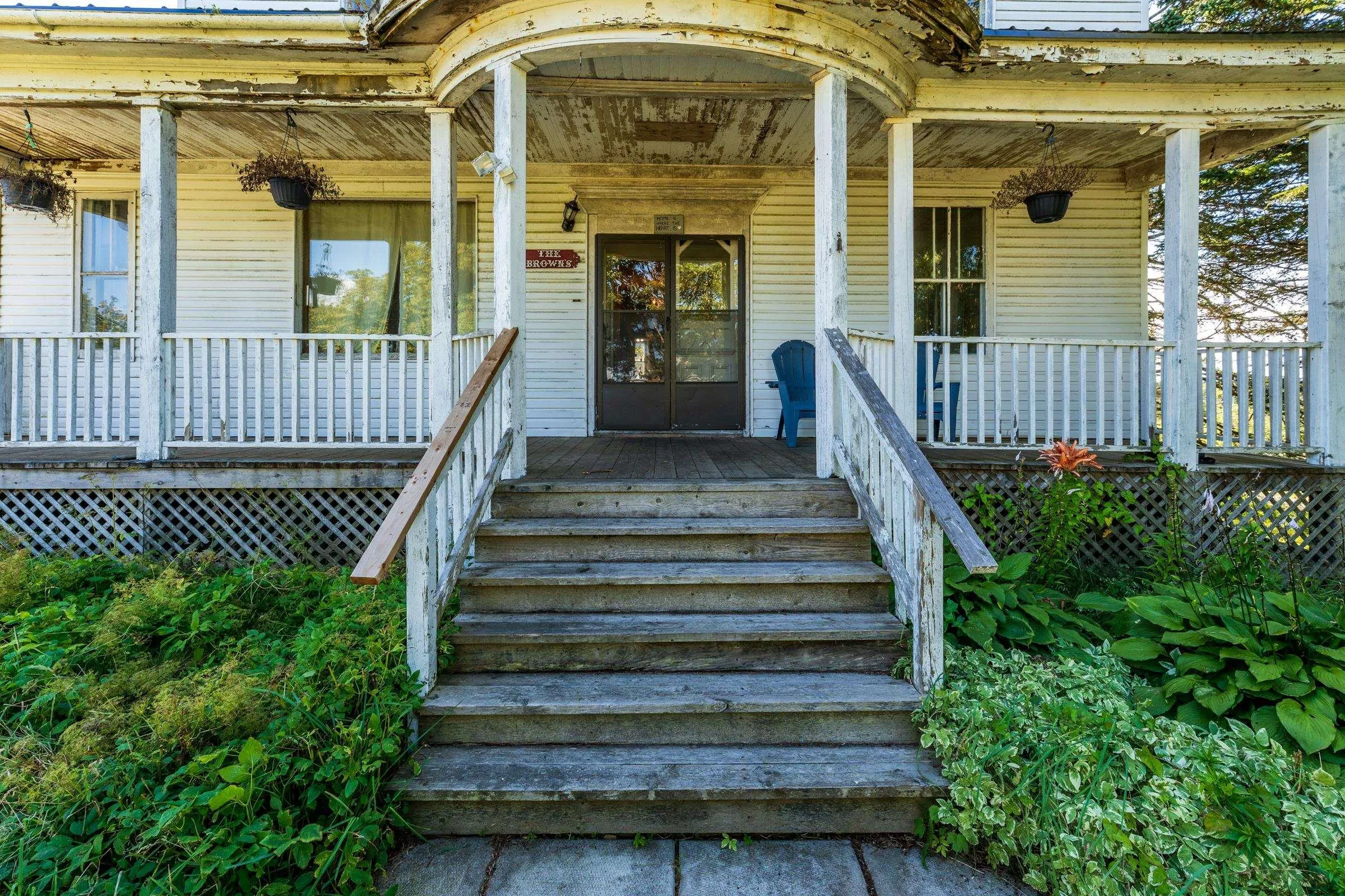 5203 Highway 1, Salmon River, NS B5A 5B2, 6 Bedrooms Bedrooms, ,4 BathroomsBathrooms,Residential,For Sale,Highway 1,202521177